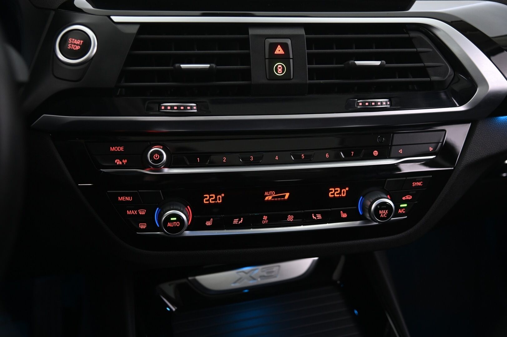 BMW X3 2021 G01 xDrive 30e A Charged Edition xLine - S*koukku | Hifi | Panorama | Ambient | P*kamera | Avaimeton kulku | Lämmitettävä ratti | Sporttipenkit | Applecarplay | Eleohjaus