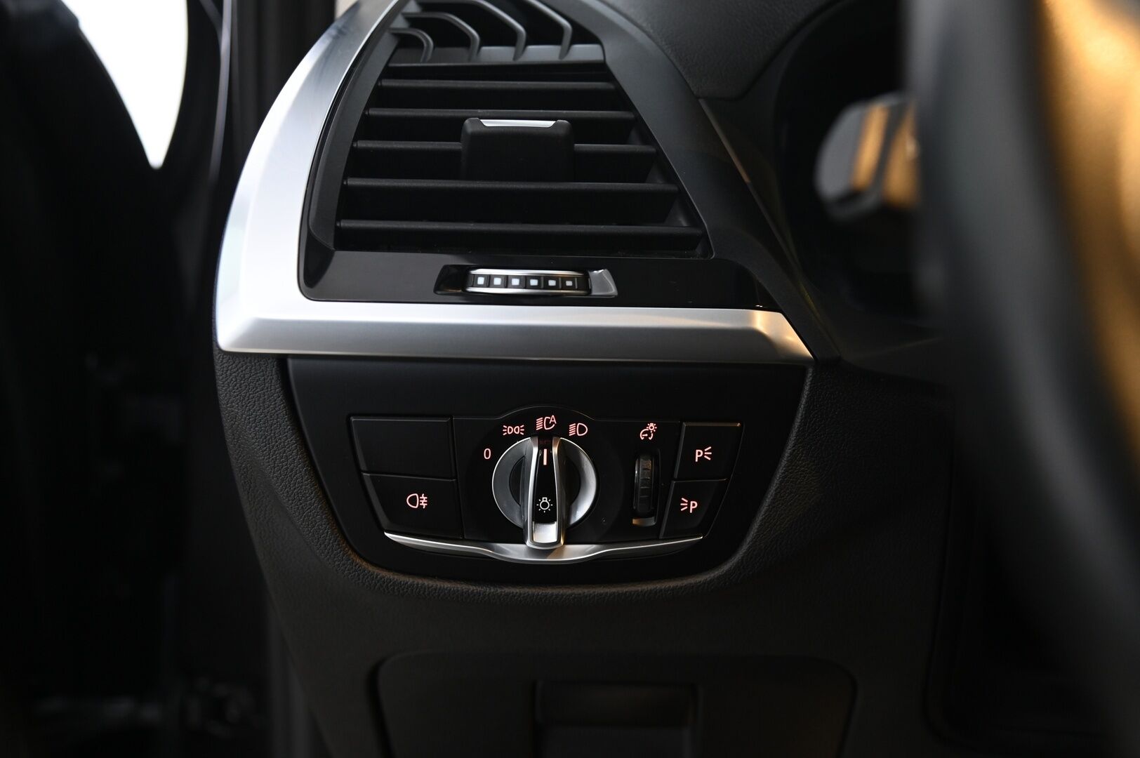 BMW X3 2021 G01 xDrive 30e A Charged Edition xLine - S*koukku | Hifi | Panorama | Ambient | P*kamera | Avaimeton kulku | Lämmitettävä ratti | Sporttipenkit | Applecarplay | Eleohjaus