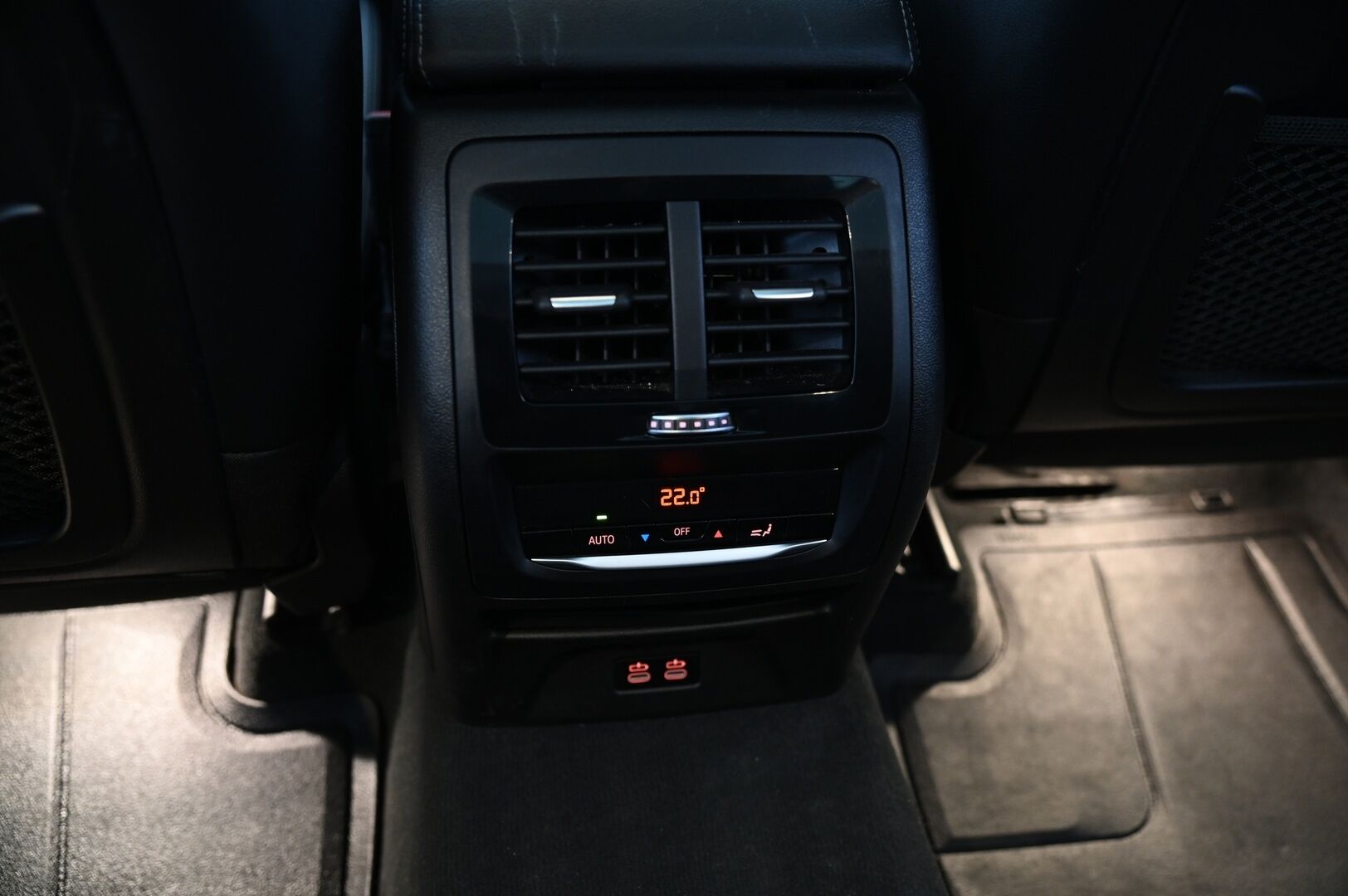 BMW X3 2021 G01 xDrive 30e A Charged Edition xLine - S*koukku | Hifi | Panorama | Ambient | P*kamera | Avaimeton kulku | Lämmitettävä ratti | Sporttipenkit | Applecarplay | Eleohjaus
