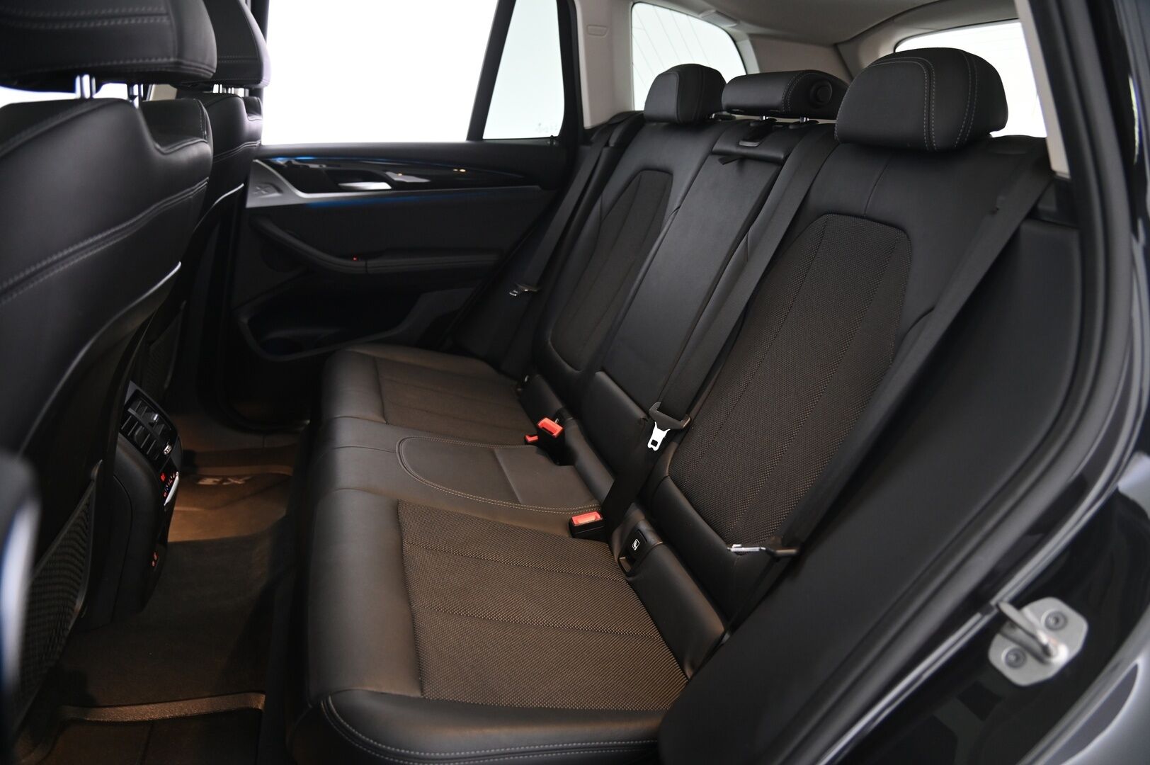 BMW X3 2021 G01 xDrive 30e A Charged Edition xLine - S*koukku | Hifi | Panorama | Ambient | P*kamera | Avaimeton kulku | Lämmitettävä ratti | Sporttipenkit | Applecarplay | Eleohjaus