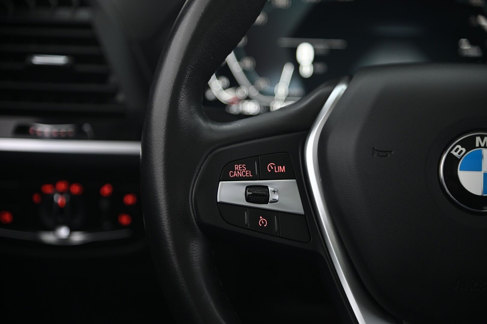 BMW X3 2021 G01 xDrive 30e A Charged Edition xLine - S*koukku | Hifi | Panorama | Ambient | P*kamera | Avaimeton kulku | Lämmitettävä ratti | Sporttipenkit | Applecarplay | Eleohjaus