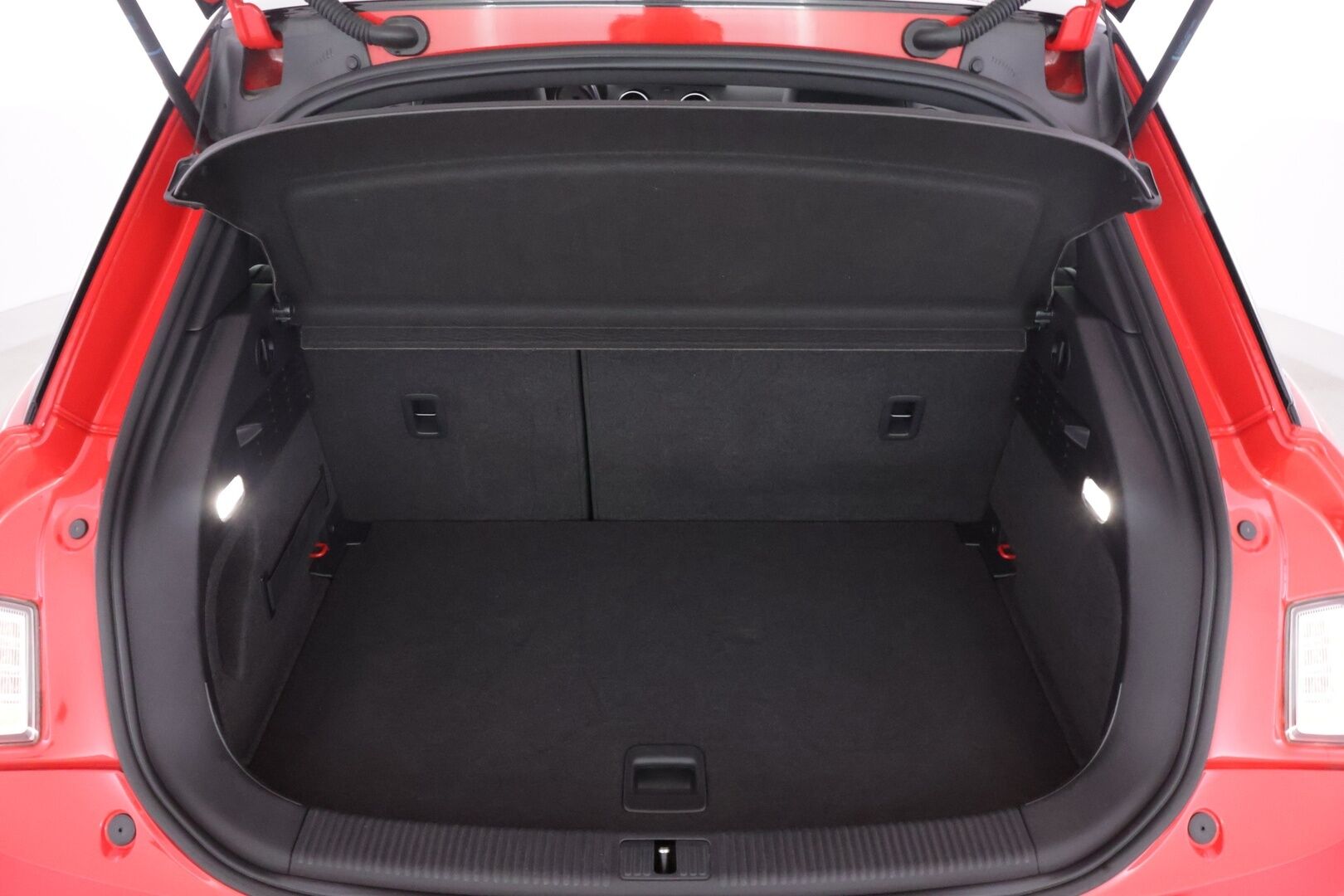 Audi S1 2015 231hv Quattro 2,0 **Vakkari / Tutkat / BT / 2x Alut** - Räväkkä pikkusportti! / Kattava huoltohistoria!