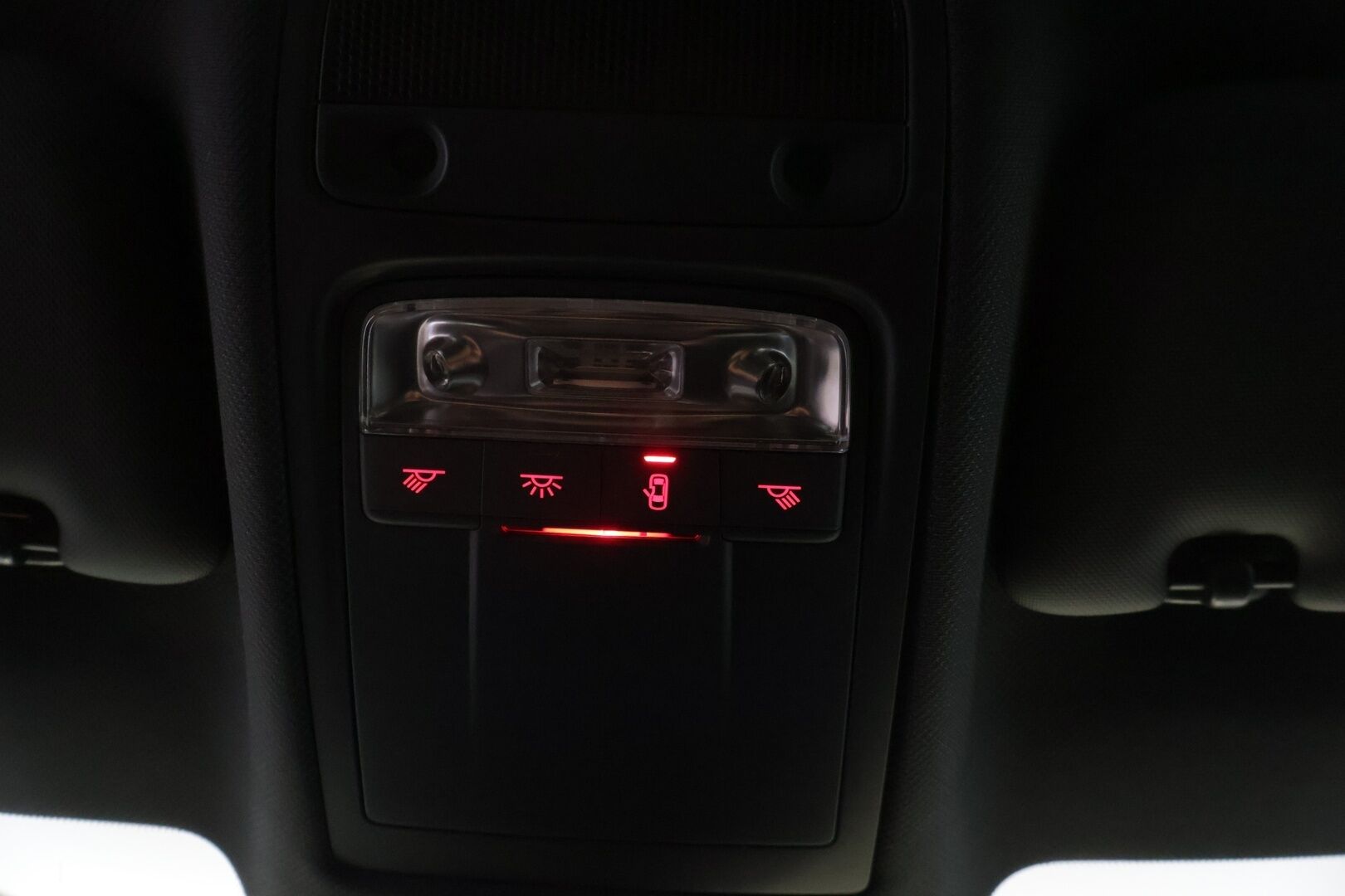 Audi S1 2015 231hv Quattro 2,0 **Vakkari / Tutkat / BT / 2x Alut** - Räväkkä pikkusportti! / Kattava huoltohistoria!