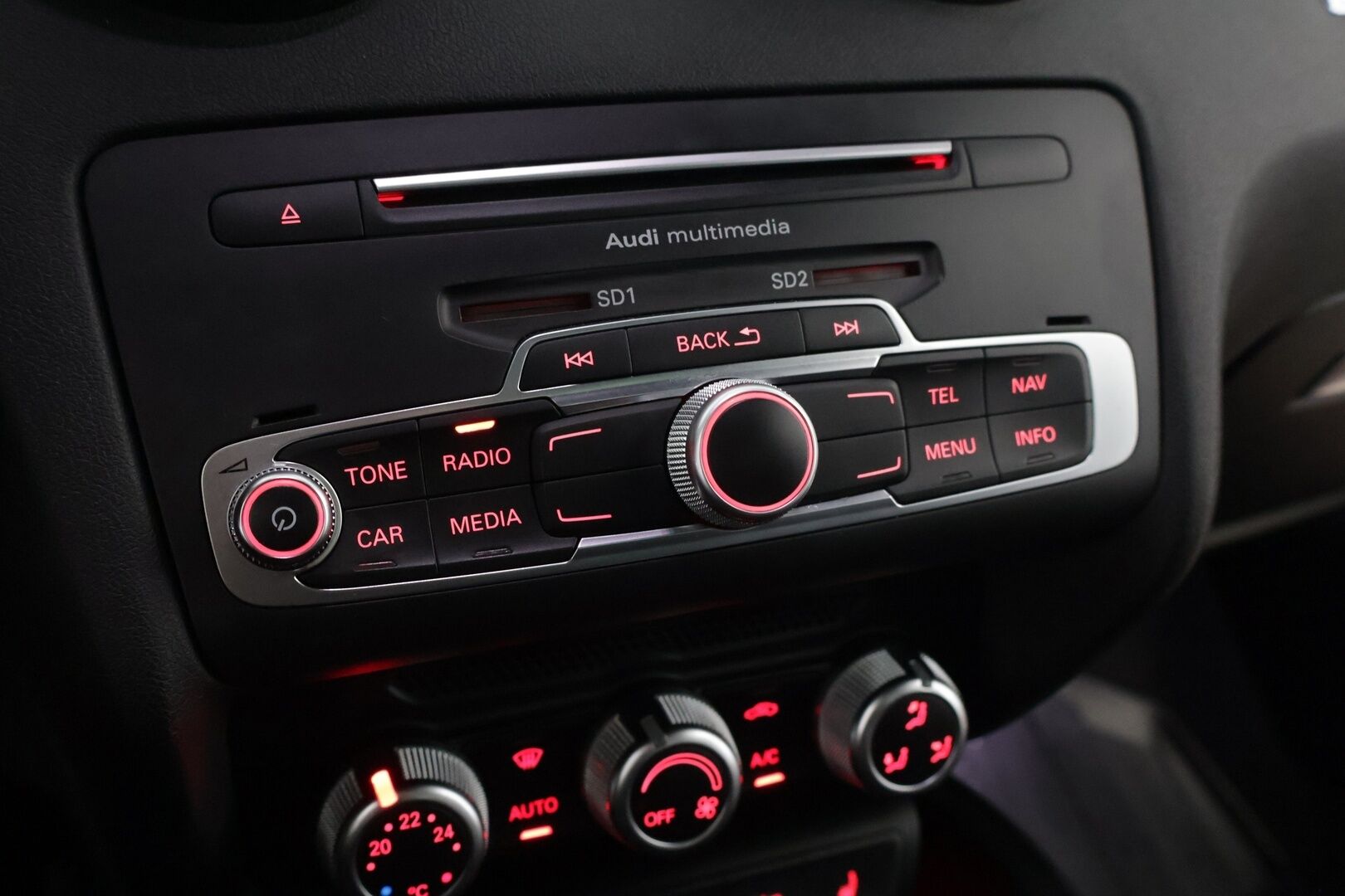 Audi S1 2014 231hv Quattro 2,0 ** Harvinainen / Tutkat /  Bluetooth / Xenon** - Kahdet renkaat vanteineen / Kattava huoltohistoria! - Osta nyt, maksa vasta ensi vuonna