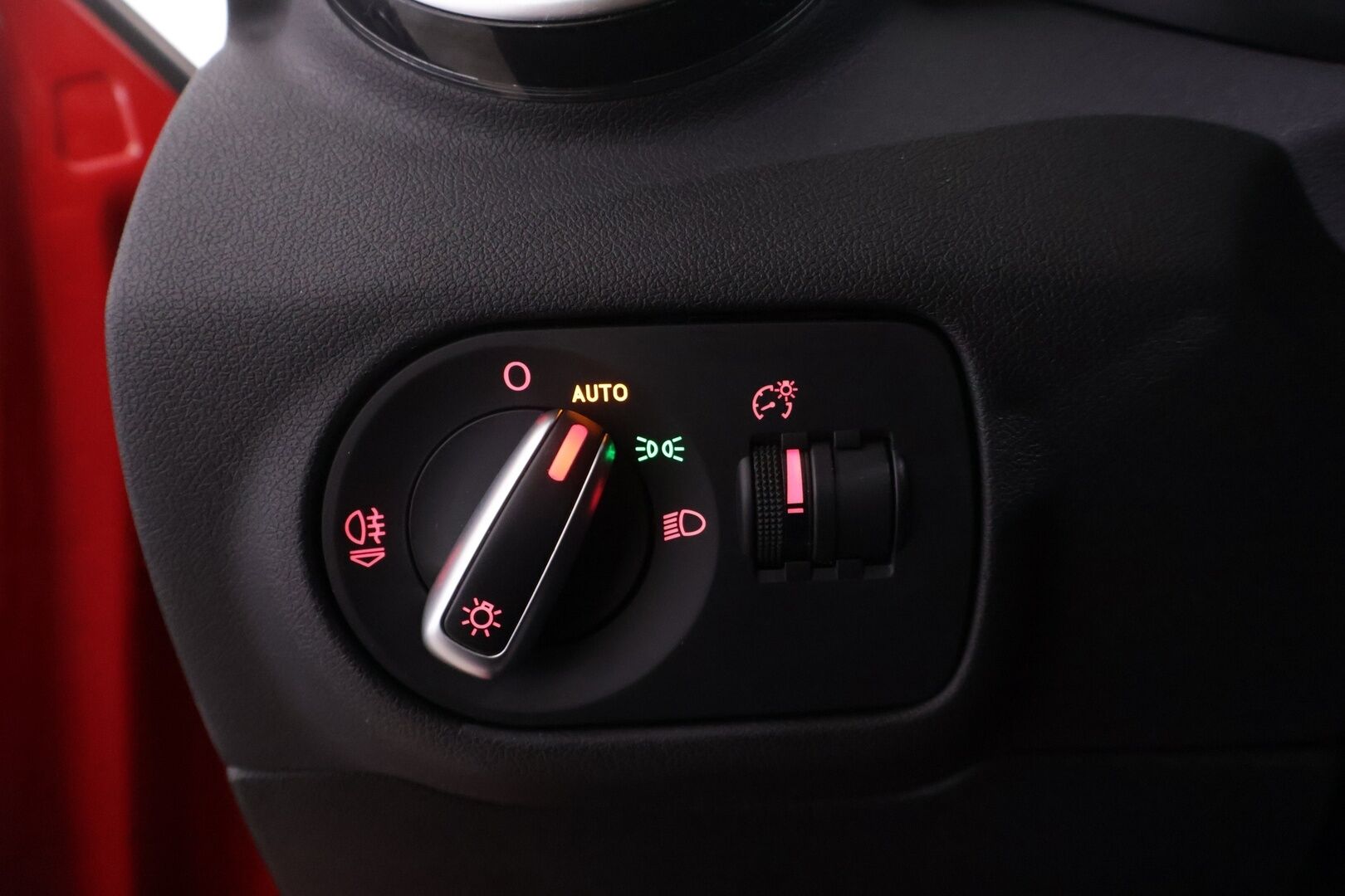 Audi S1 2015 231hv Quattro 2,0 **Vakkari / Tutkat / BT / 2x Alut** - Räväkkä pikkusportti! / Kattava huoltohistoria!