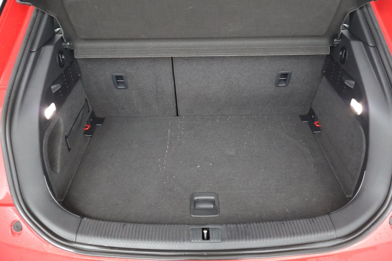 Audi S1 2014 231hv Quattro 2,0 ** Harvinainen / Tutkat /  Bluetooth / Xenon** - Kahdet renkaat vanteineen / Kattava huoltohistoria! - Osta nyt, maksa vasta ensi vuonna