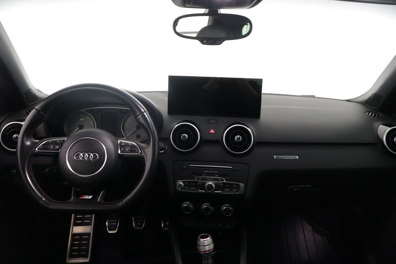 Audi S1 2015 231hv Quattro 2,0 **Vakkari / Tutkat / BT / 2x Alut** - Räväkkä pikkusportti! / Kattava huoltohistoria!