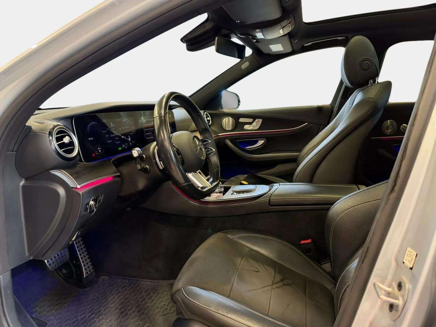 Mercedes-Benz E 2022 300 de 4MATIC T A AMG EQ Power - | Burmester | Widescreen | BLIS | Panorama | 360-kam. | Multibeam LED | COMAND | Ambiente valaistus | Muistipaketti | Huippuvarusteet! |