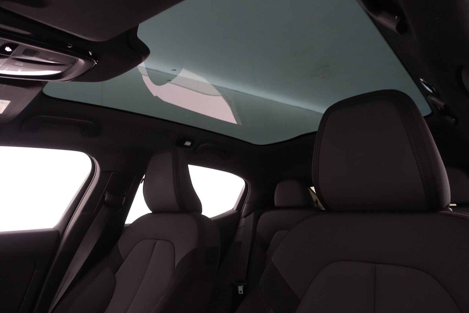 Polestar 2 2021 Long Range Dual Motor - | Pilot&Plus | ACC | Akuston Esilämmitys | Harman/Kardon | 360| Lasikatto | Muistipenkki | BLIS | Keyless |