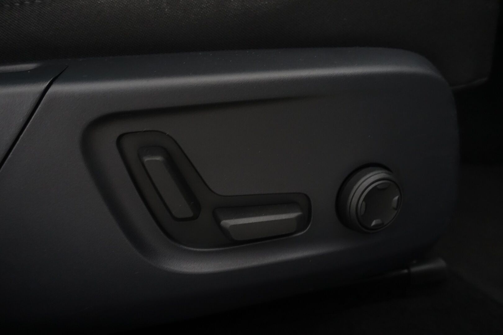 Polestar 2 2021 Long Range Dual Motor - | Pilot&Plus | ACC | Akuston Esilämmitys | Harman/Kardon | 360| Lasikatto | Muistipenkki | BLIS | Keyless |