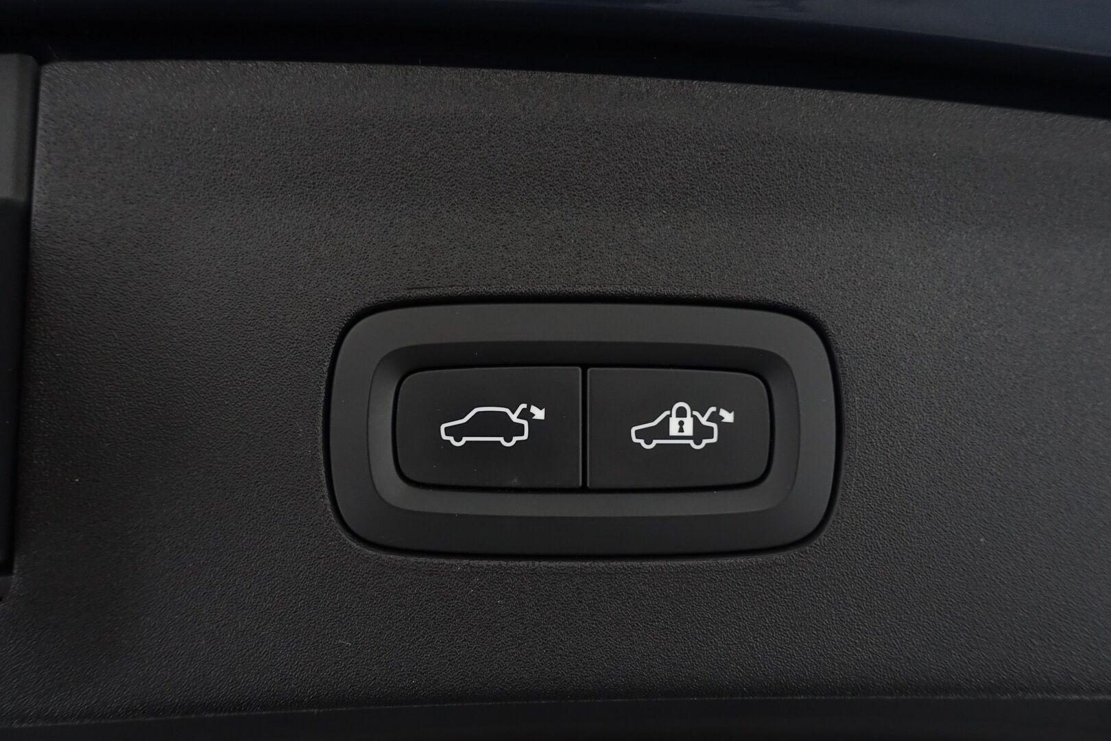 Polestar 2 2021 Long Range Dual Motor - | Pilot&Plus | ACC | Akuston Esilämmitys | Harman/Kardon | 360| Lasikatto | Muistipenkki | BLIS | Keyless |