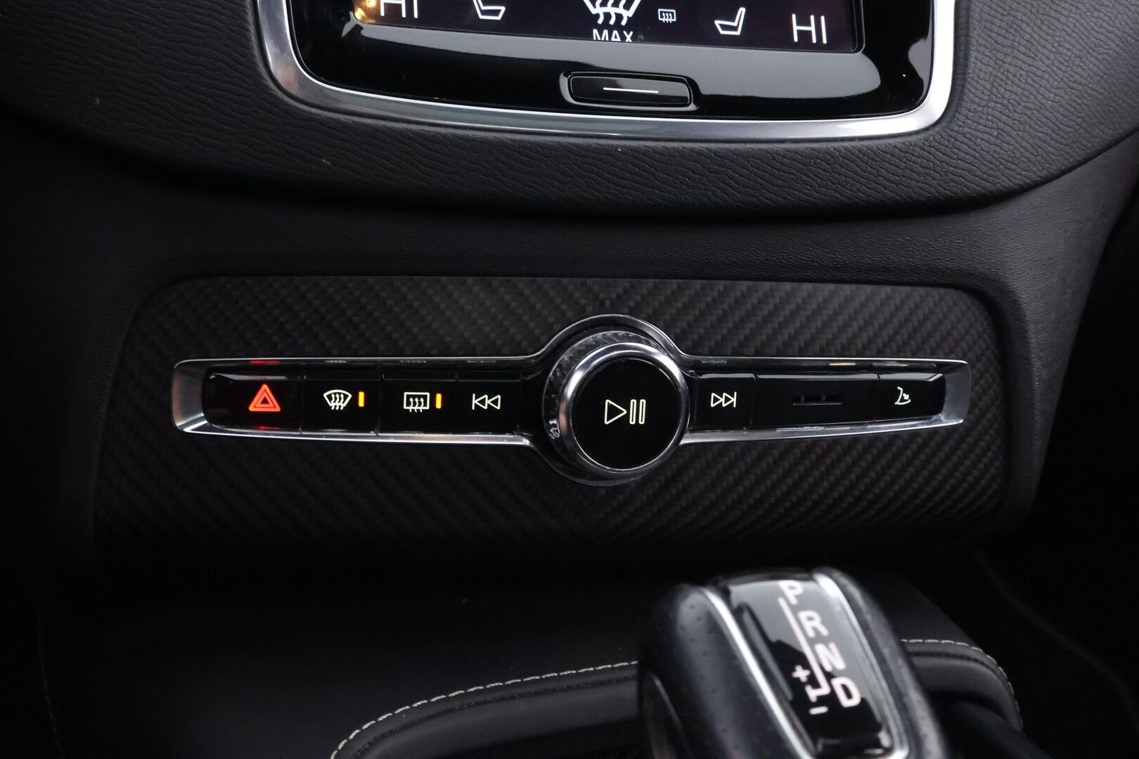 Volvo XC90 2016 D5 AWD R-Design aut 7P - Webasto | B&W | Koukku | ACC | HUD | Full LED | Nahkasisusta | 360-Kamera | Panorama | Ilma-Alusta | Muistipenkit | Polestar | Supervarusteltu!