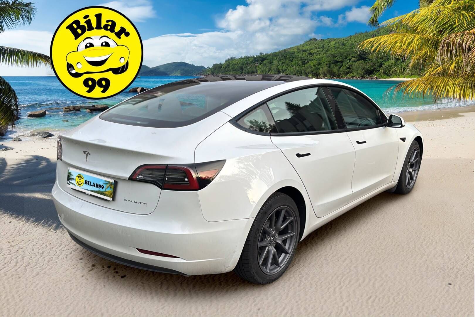 Tesla Model 3 2023 Long Range - Premium Audio | Adapt.LED | Lämpöpumppu | Panoraamalasikatto | AMD Ryzen | Vetokoukku | Avaimeton käyttö | 2 x renkaat vanteineen