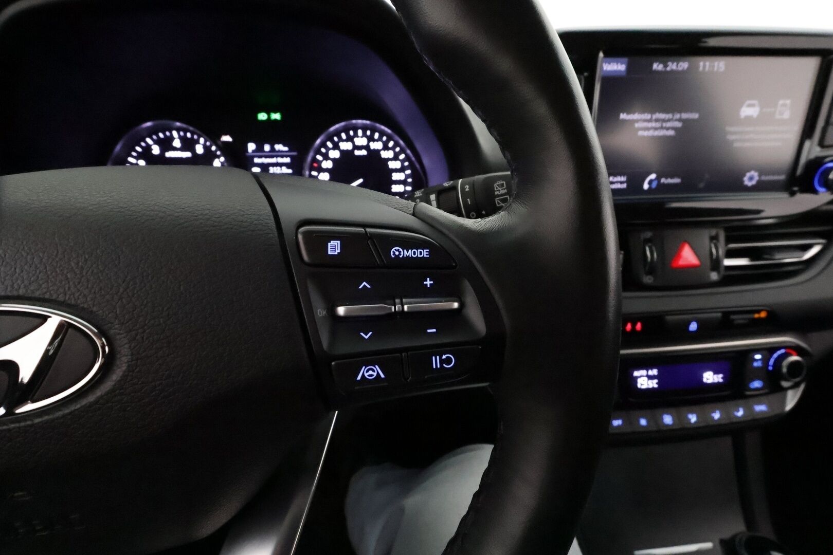 HYUNDAI I30 2022 1,0 T-GDI 120 hv Comfort **LED / P.Kamera / Kaistavahti / Katveavustin / Apple&Android / KeylessGO - 2x Renkaat / 2x Avain / Metalliväri - HULLUT VÄLIPÄIVÄT KORKOTARJOUS 2,49%