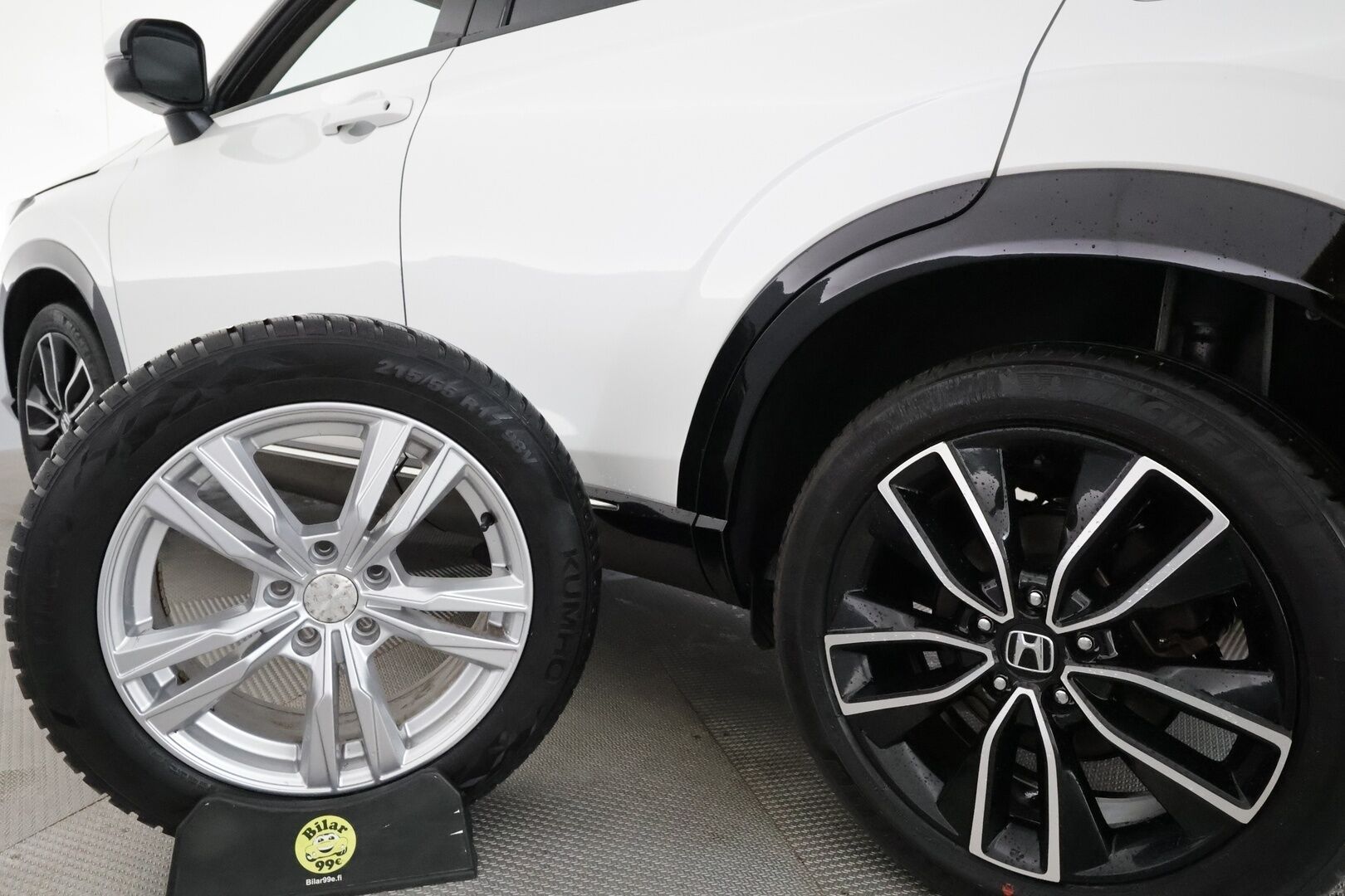 HONDA HR-V 2022 Hybrid Advance **ACC / Navi / LED / P.kamera / KeylessGo / Sähköluukku / Apple&Android / Puolinahat** - Tulossa Turkuun / Kahdet renkaat aluvanteilla / Merkkihuollettu
