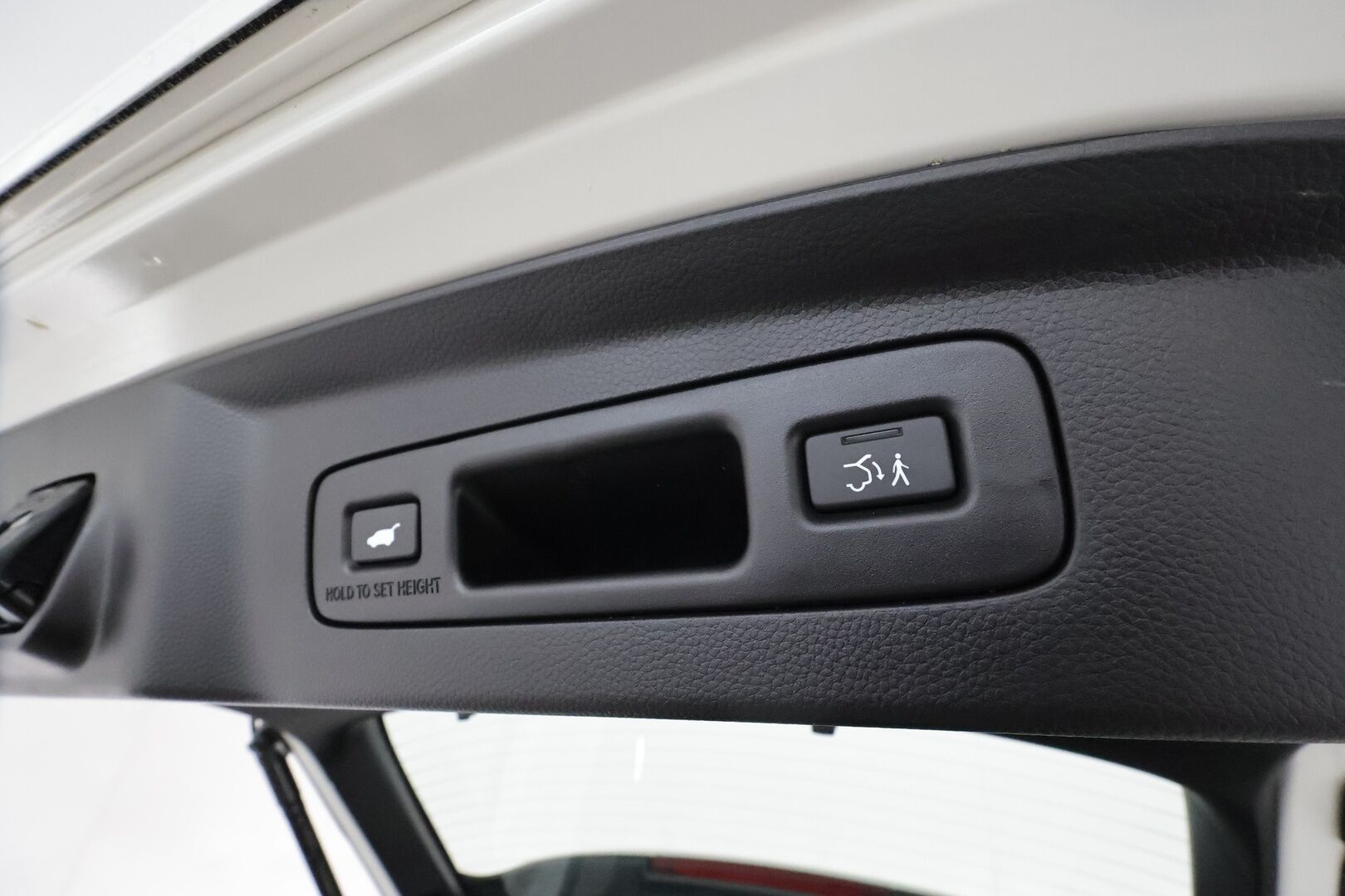 HONDA HR-V 2022 Hybrid Advance **ACC / Navi / LED / P.kamera / KeylessGo / Sähköluukku / Apple&Android / Puolinahat** - Kahdet renkaat aluvanteilla / Merkkihuollettu