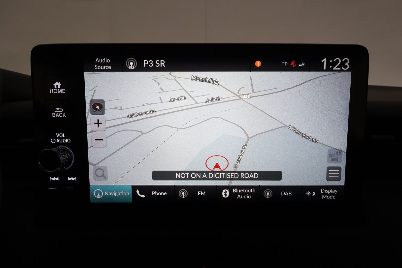 HONDA HR-V 2022 Hybrid Advance **ACC / Navi / LED / P.kamera / KeylessGo / Sähköluukku / Apple&Android / Puolinahat** - Kahdet renkaat aluvanteilla / Merkkihuollettu