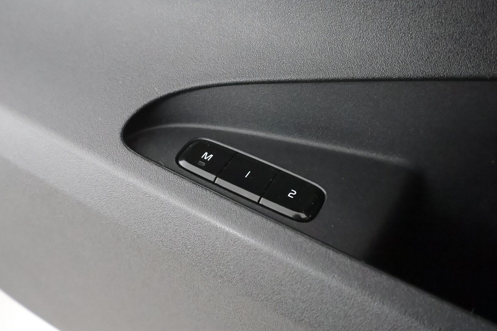 Polestar 2 2021 Long Range Dual motor, 300kW - | Pilot&Plus | H&K | Koukku | Lasikatto | ACC | Pixel-LED | 360 | Sporttipenkki Muistilla | Navi | Kaistavahti | Katveavustin | Keyless |