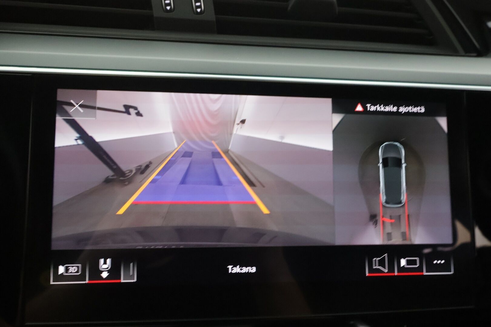 AUDI E-TRON 2021 Progress Plus 55 quattro - | ACC | Matrix | B&O | 360° | Koukku | Panorama | Ilma-alusta | Muistipenkki | Sporttipenkit | Kamerapeilit | Ambient | 2x renkaat aluin | ALV | 