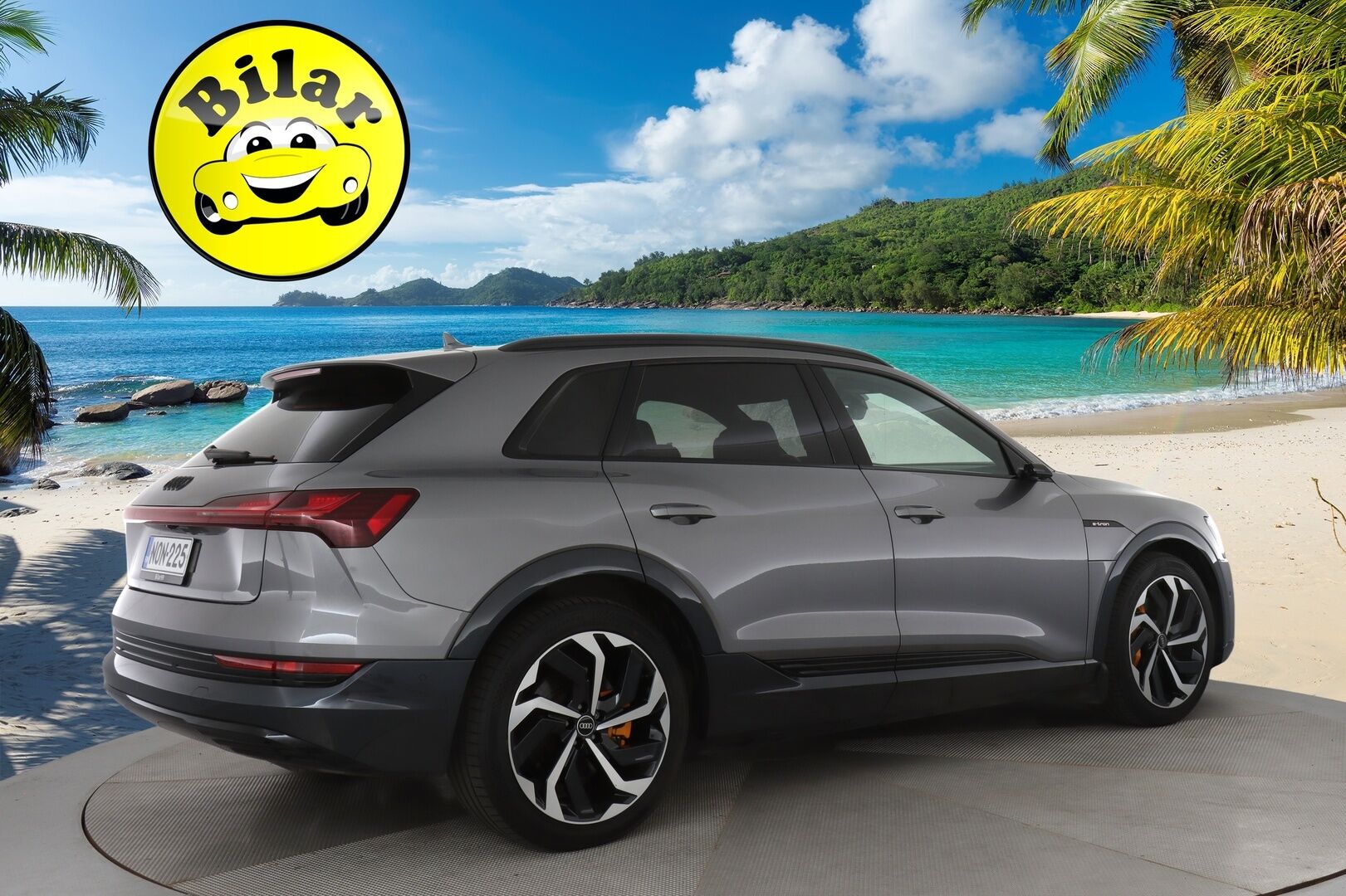 AUDI E-TRON 2021 Progress Plus 55 quattro - | ACC | Matrix | B&O | 360° | Koukku | Panorama | Ilma-alusta | Muistipenkki | Sporttipenkit | Kamerapeilit | Ambient | 2x renkaat aluin | ALV | 