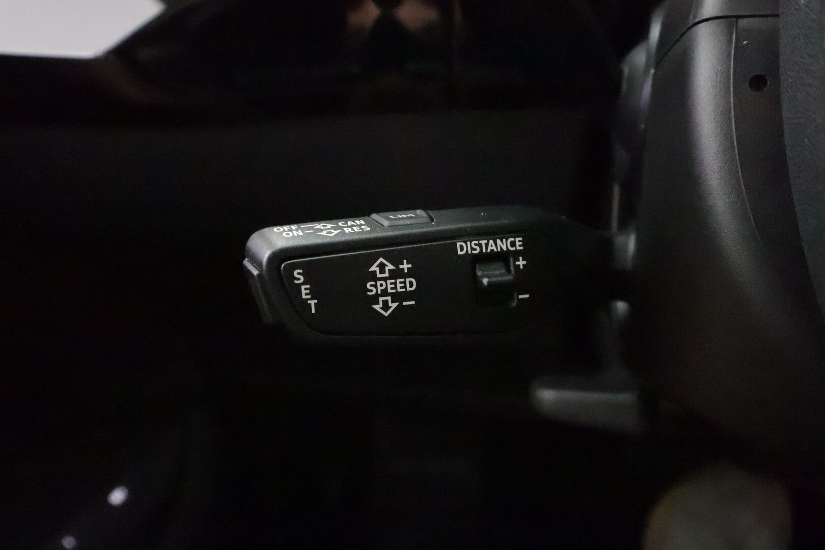 AUDI E-TRON 2021 Progress Plus 55 quattro - | ACC | Matrix | B&O | 360° | Koukku | Panorama | Ilma-alusta | Muistipenkki | Sporttipenkit | Kamerapeilit | Ambient | 2x renkaat aluin | ALV | 