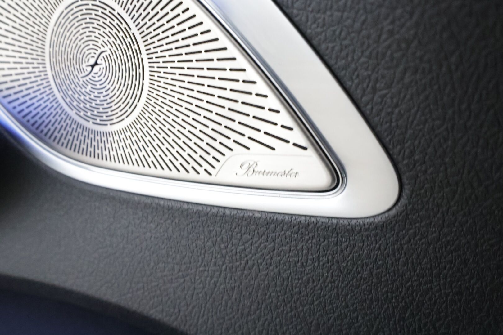 MERCEDES-BENZ EQE 2022 350+ AMG - Koukku | Distronic | Burmester | P.Kamera | Comfort-penkit Muistilla | LED | Navi | Kaistavahti | Keyless