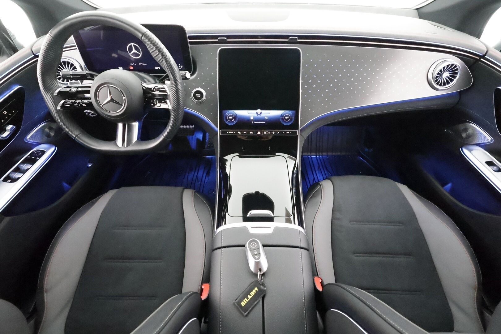 MERCEDES-BENZ EQE 2022 350+ AMG - Koukku | Distronic | Burmester | P.Kamera | Comfort-penkit Muistilla | LED | Navi | Kaistavahti | Keyless