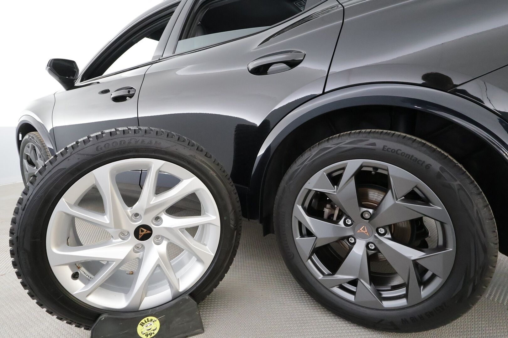 CUPRA FORMENTOR 2025 1.5 eTSI 110 kW MHEV DSG - POIKKEUSHINTAAN! | ACC | Kamera | LED | Puolinahat | Kaistavahti | Apple&Android / Keyless | Kahdet renkaat | Merkkihuollot | ALV | Viimeisin huolto 3/26
