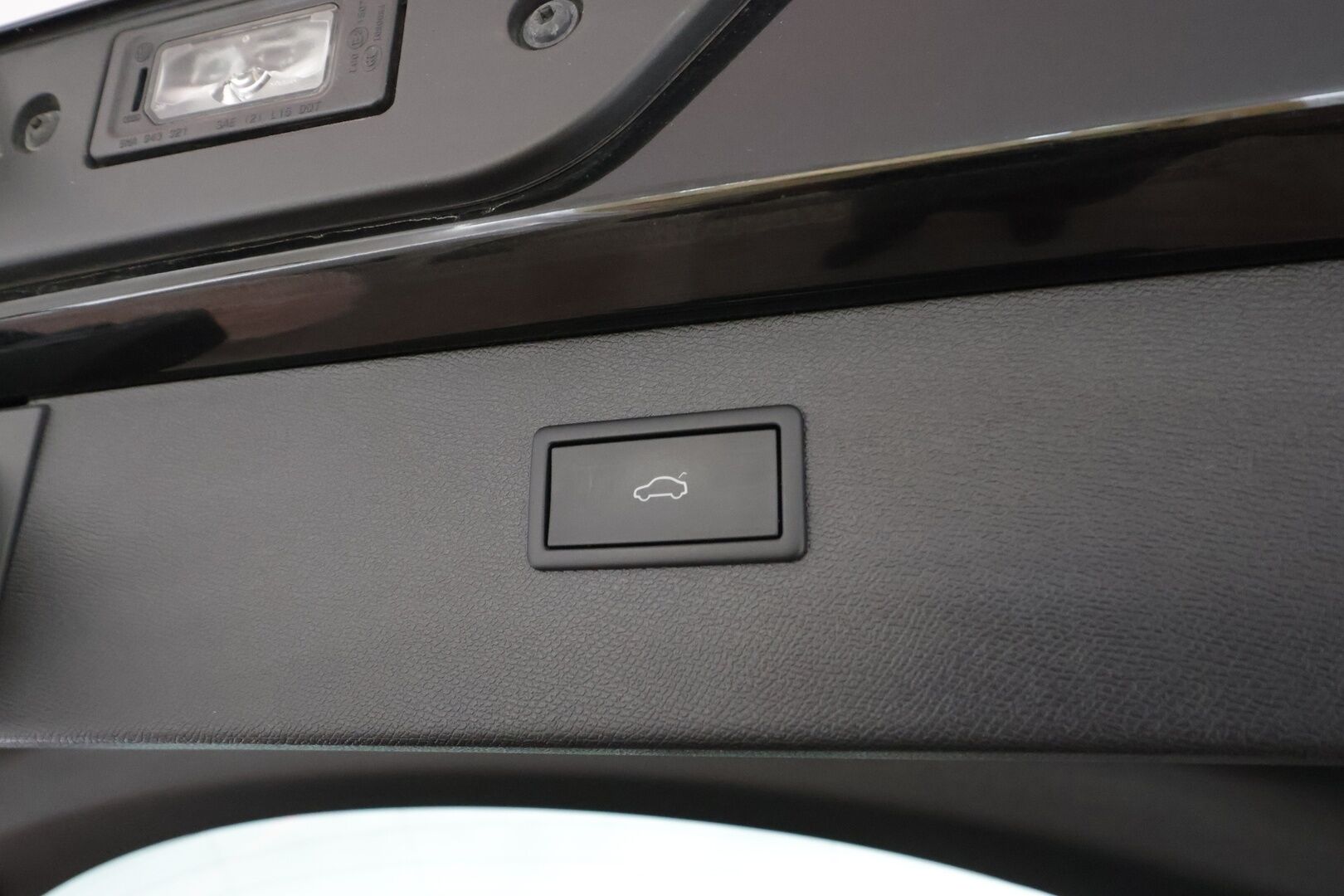 CUPRA FORMENTOR 2025 1.5 eTSI 110 kW MHEV DSG - POIKKEUSHINTAAN! | ACC | Kamera | LED | Puolinahat | Kaistavahti | Apple&Android / Keyless | Kahdet renkaat | Merkkihuollot | ALV | Viimeisin huolto 3/26