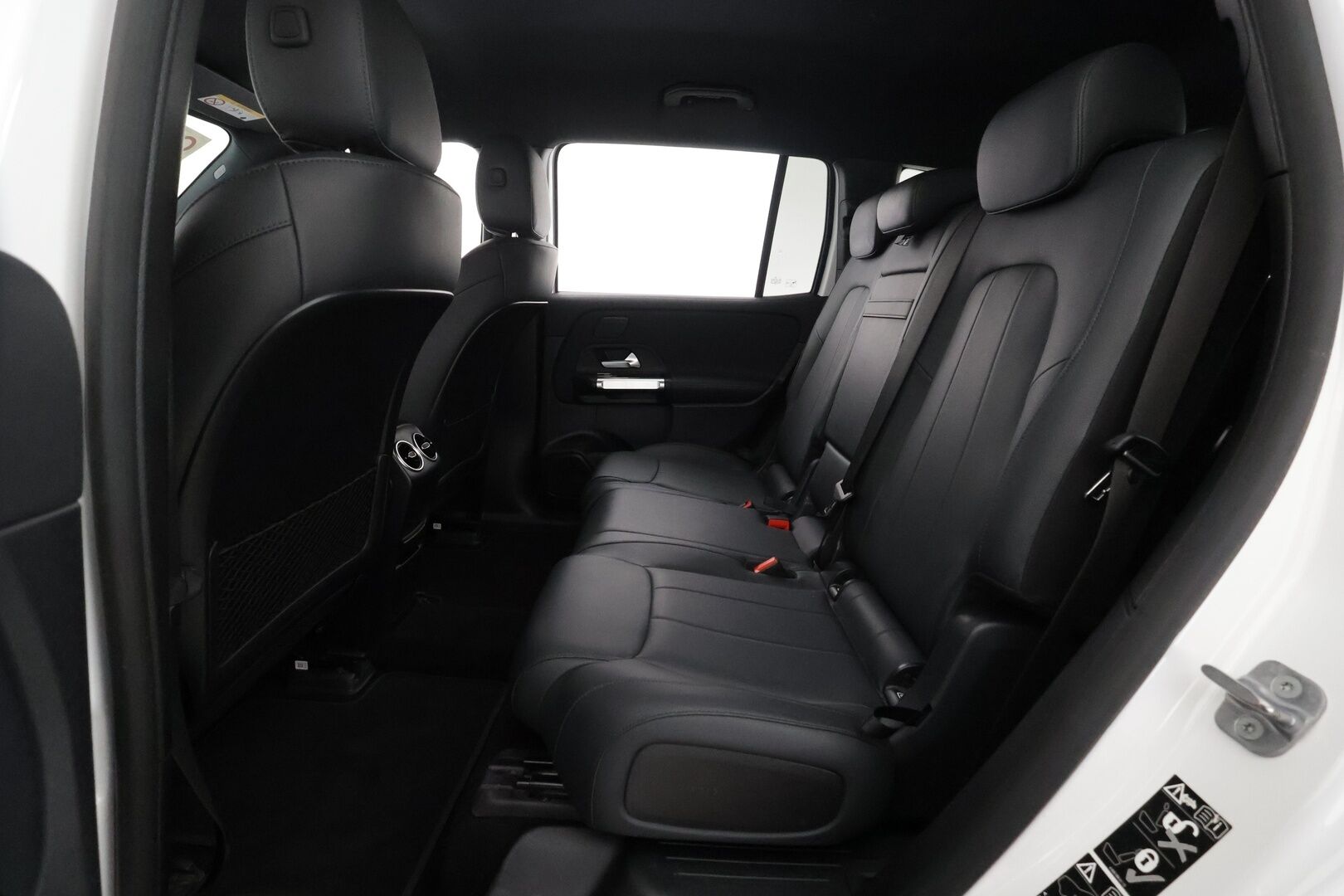 MERCEDES-BENZ EQB 2023 350 4Matic - | 7-paikkainen | Distronic+ | ILP | Widescreen | Nahat | Ambient light | Advanced Audio | P.kamera | Lane Assist | BSM | Keyless | Merkkihuollot | 