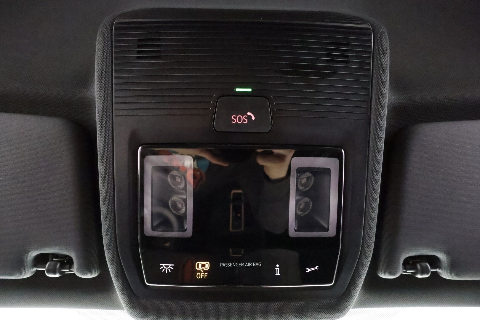 CUPRA FORMENTOR 2025 1.5 eTSI 110 kW MHEV DSG - | ACC | P.Kamera | LED | Puolinahat | Kaistavahti | Apple&Android | Keyless | Kahdet renkaat aluvanteilla | Merkkihuollot | ALV