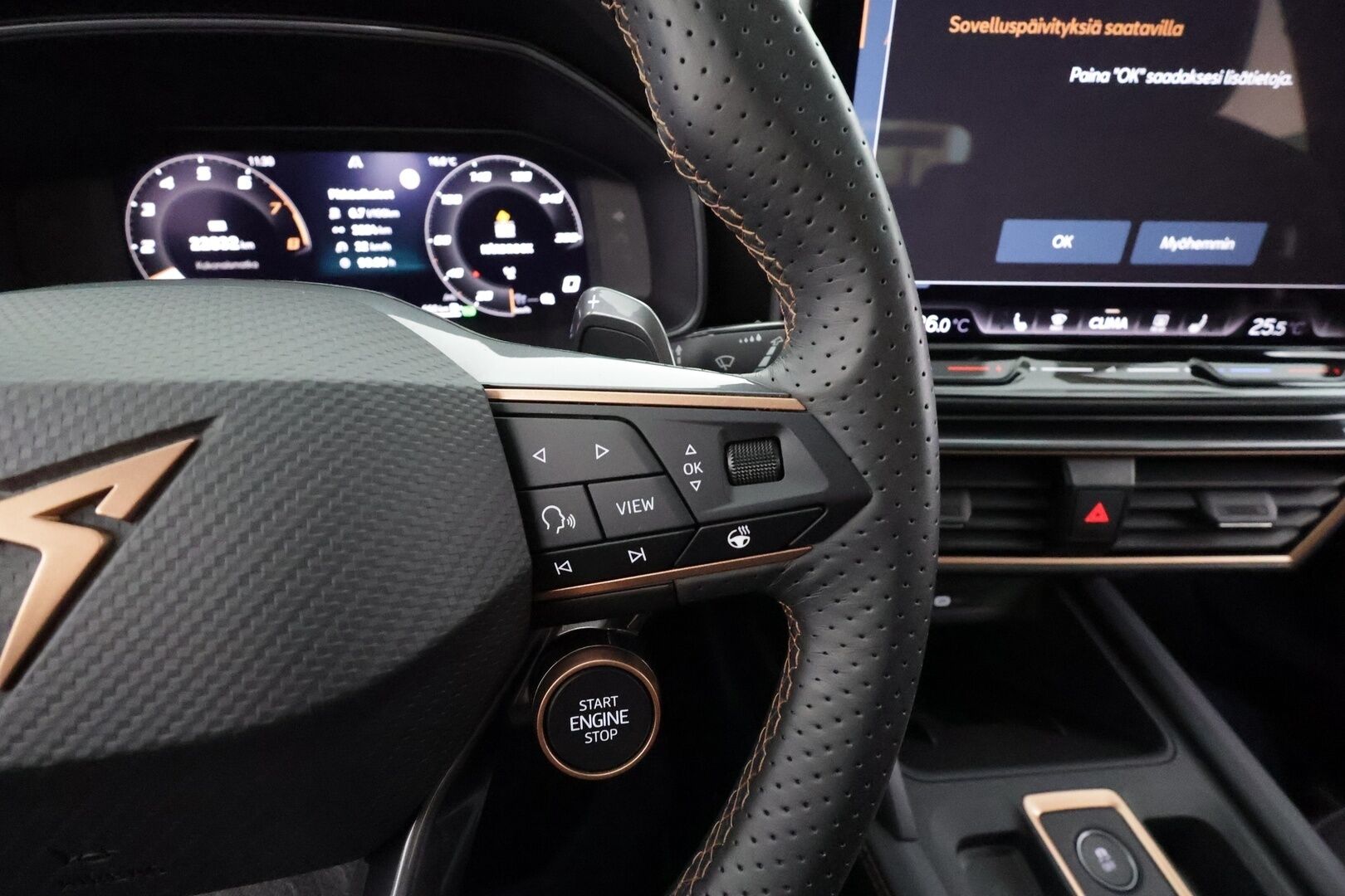 CUPRA FORMENTOR 2025 1.5 eTSI 110 kW MHEV DSG - | ACC | P.Kamera | LED | Puolinahat | Kaistavahti | Apple&Android | Keyless | Kahdet renkaat aluvanteilla | Merkkihuollot | ALV