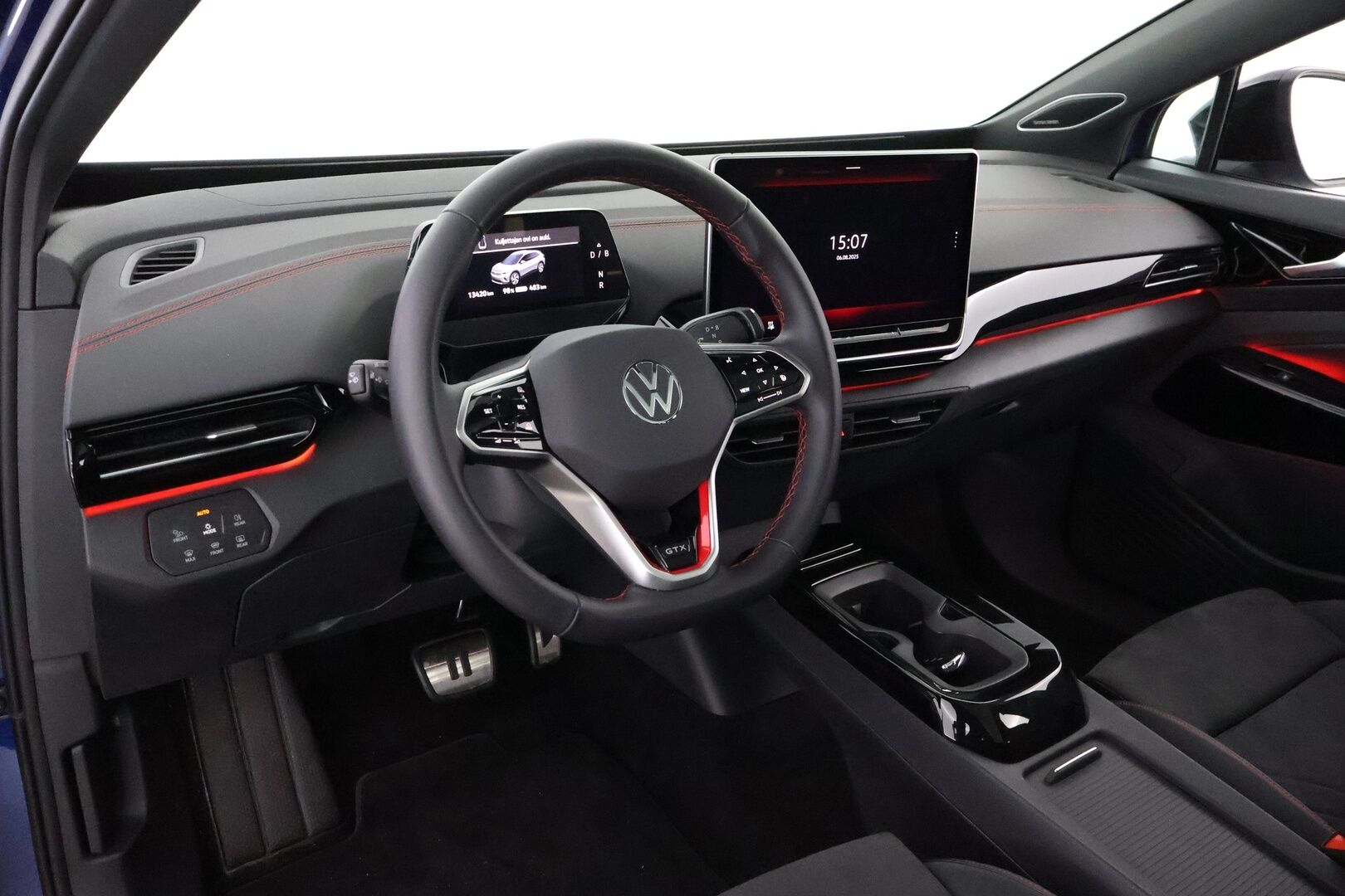 VOLKSWAGEN ID.4 2025 GTX 4MOTION 250 kW / 340 hv, akku 77 kWh - 3,99 % KORKOTARJOUS TÄHÄN AUTOON - Lämpöpumppu / Adapt.Vakkari / Harman&Kardon / iQ Matrix LED / Lasikatto / Koukku / HUD / SUPERVARUSTEET!