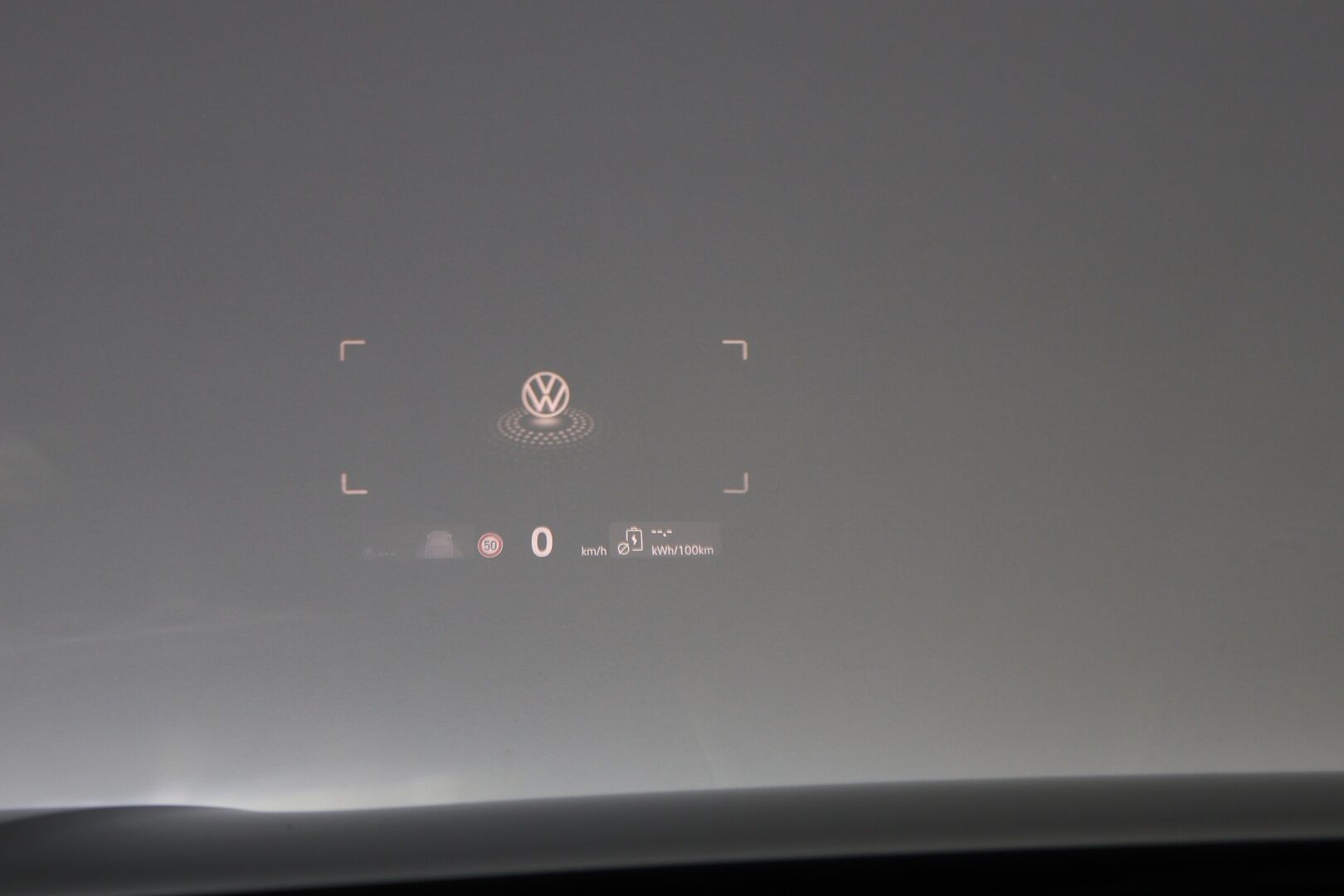 VOLKSWAGEN ID.7 2025 Tourer GTX 4MOTION 250 kW - 2,99 % KORKOTARJOUS TÄHÄN AUTOON - Lämpöpumppu / Adapt.Vakkari / Harman & Kardon / Ilmastointi&Hieronta / HUD / Vetokoukku / iQ Matrix LED / Muistipenkit / SUPERVARUSTEET!
