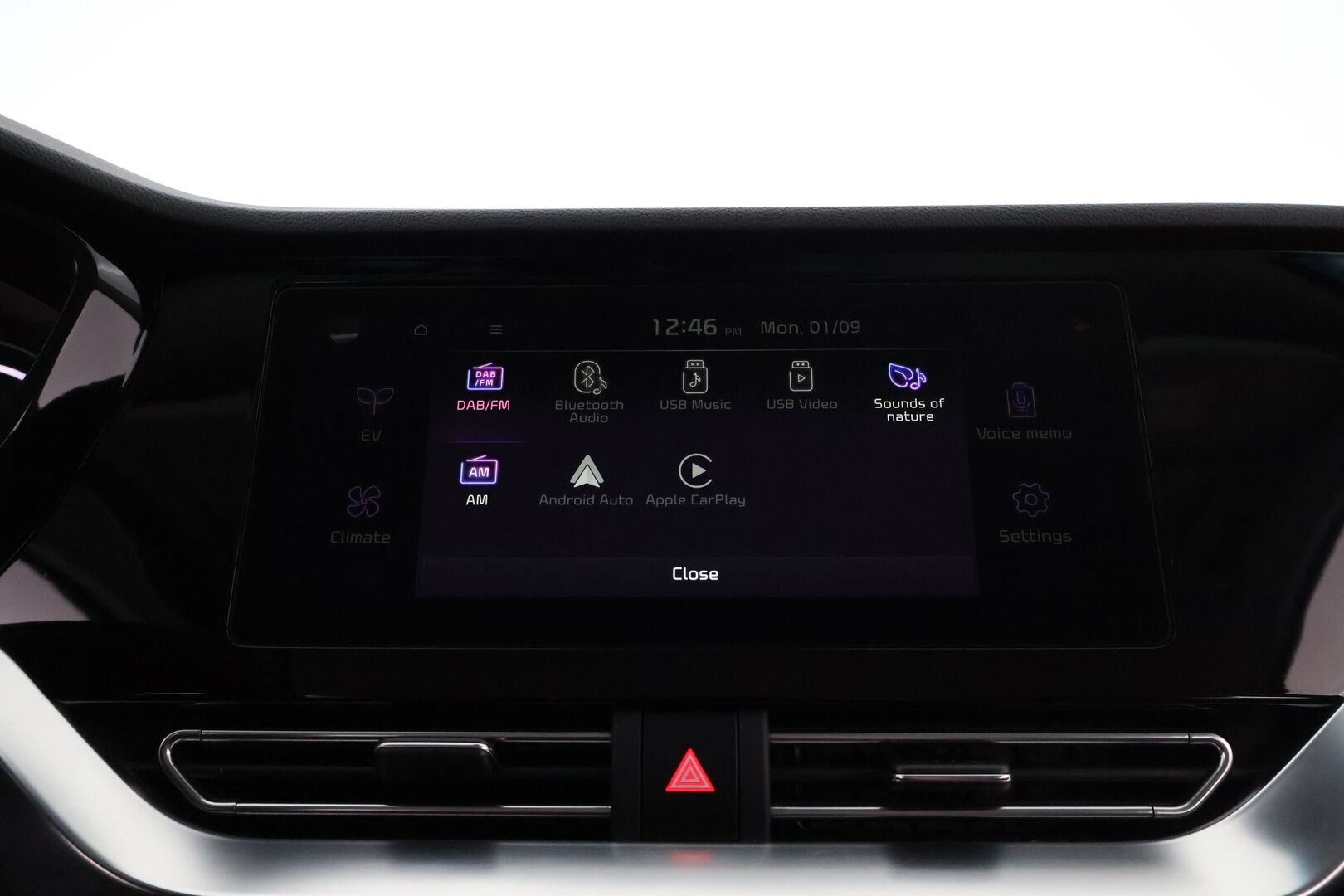 KIA NIRO 2022 Premium Edition 64,8kWh 204hv - ALV / Adapt.Vakkari / JBL / P.Kamera / Puolinahat / Digimittaristo / BLIS / Ratinlämmitin / Navi / Merkkihuollettu!