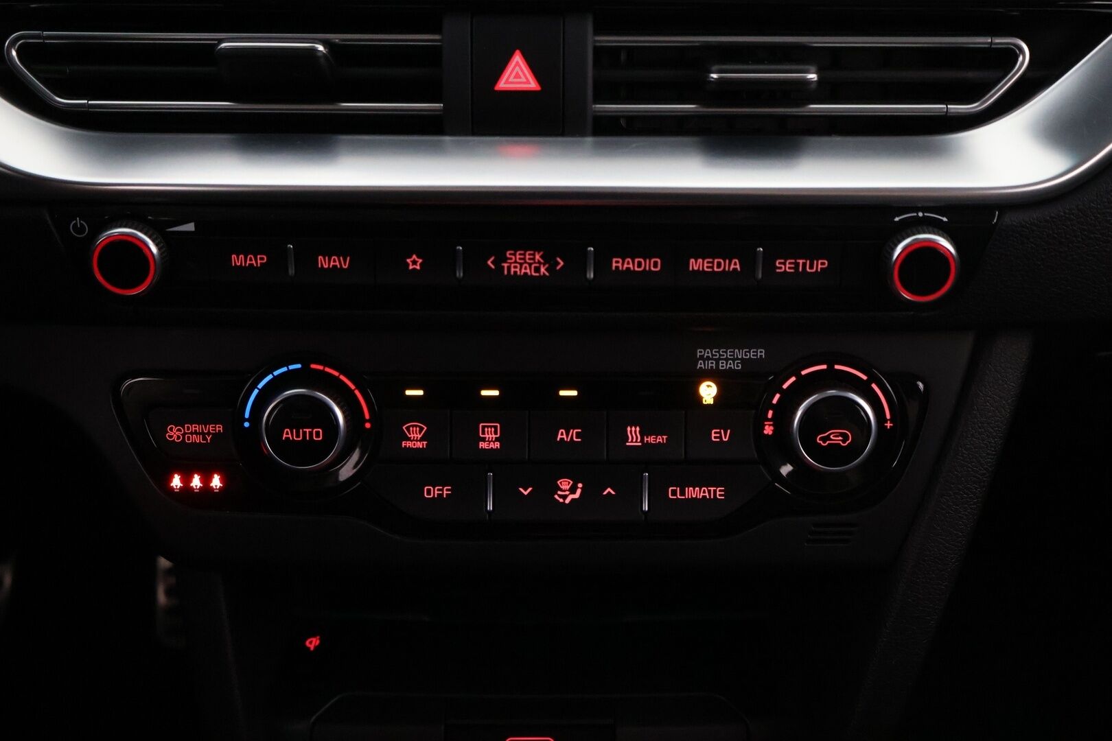 KIA NIRO 2022 Premium Edition 64,8kWh 204hv - ALV / Adapt.Vakkari / JBL / P.Kamera / Puolinahat / Digimittaristo / BLIS / Ratinlämmitin / Navi / Merkkihuollettu!