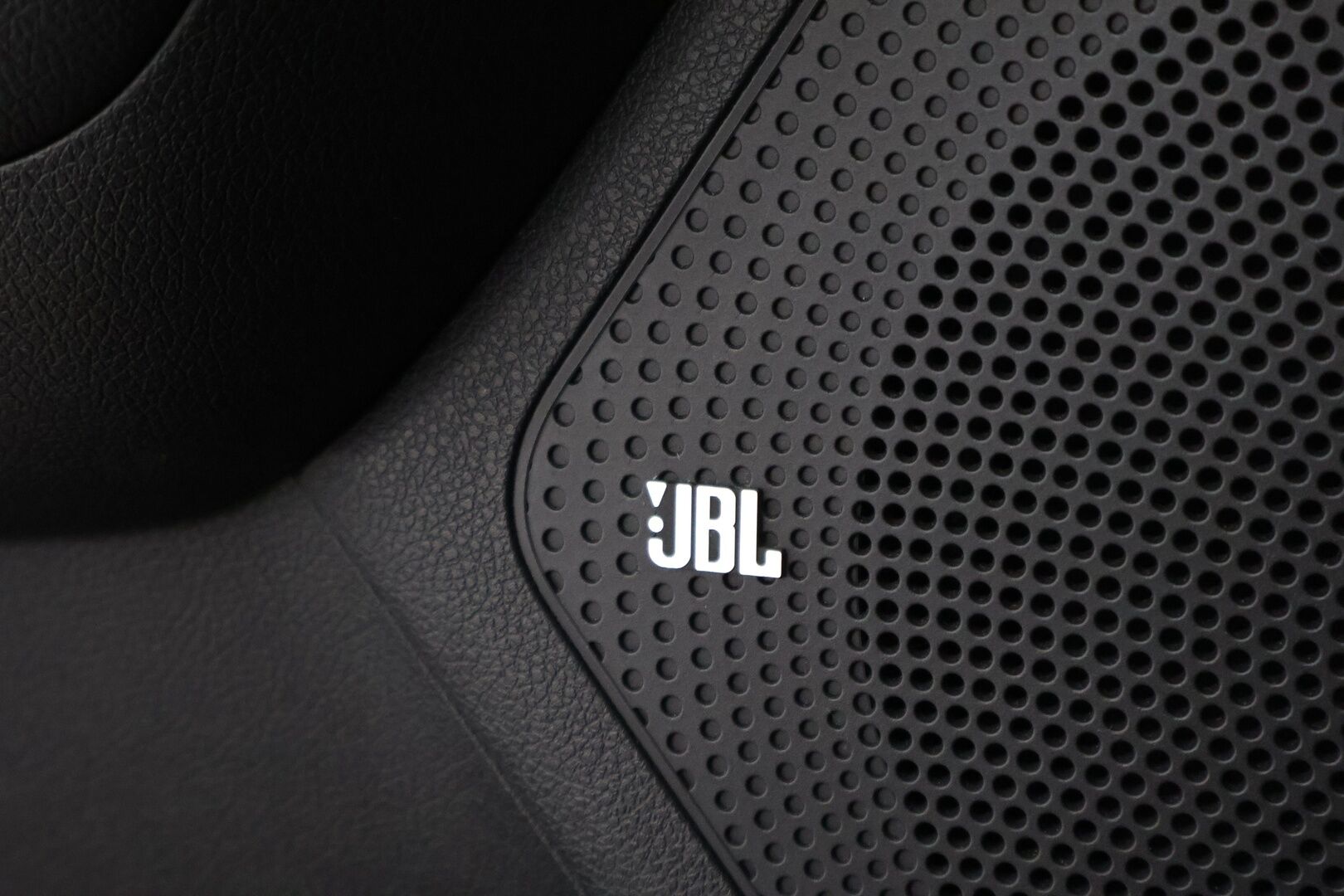 KIA NIRO 2022 Premium Edition 64,8kWh 204hv - ALV / Adapt.Vakkari / JBL / P.Kamera / Puolinahat / Digimittaristo / BLIS / Ratinlämmitin / Navi / Merkkihuollettu!