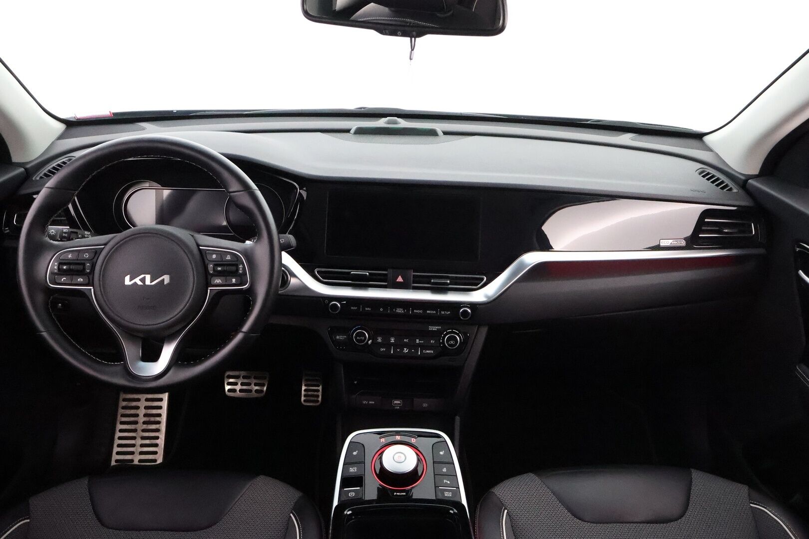 KIA NIRO 2022 Premium Edition 64,8kWh 204hv - ALV / Adapt.Vakkari / JBL / P.Kamera / Puolinahat / Digimittaristo / BLIS / Ratinlämmitin / Navi / Merkkihuollettu!