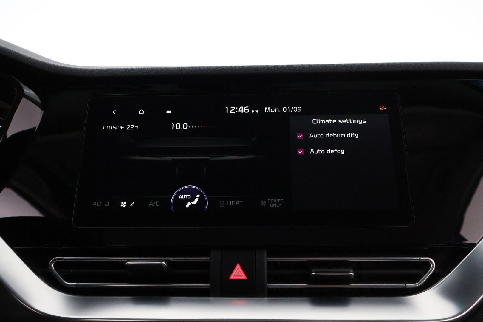 KIA NIRO 2022 Premium Edition 64,8kWh 204hv - ALV / Adapt.Vakkari / JBL / P.Kamera / Puolinahat / Digimittaristo / BLIS / Ratinlämmitin / Navi / Merkkihuollettu!