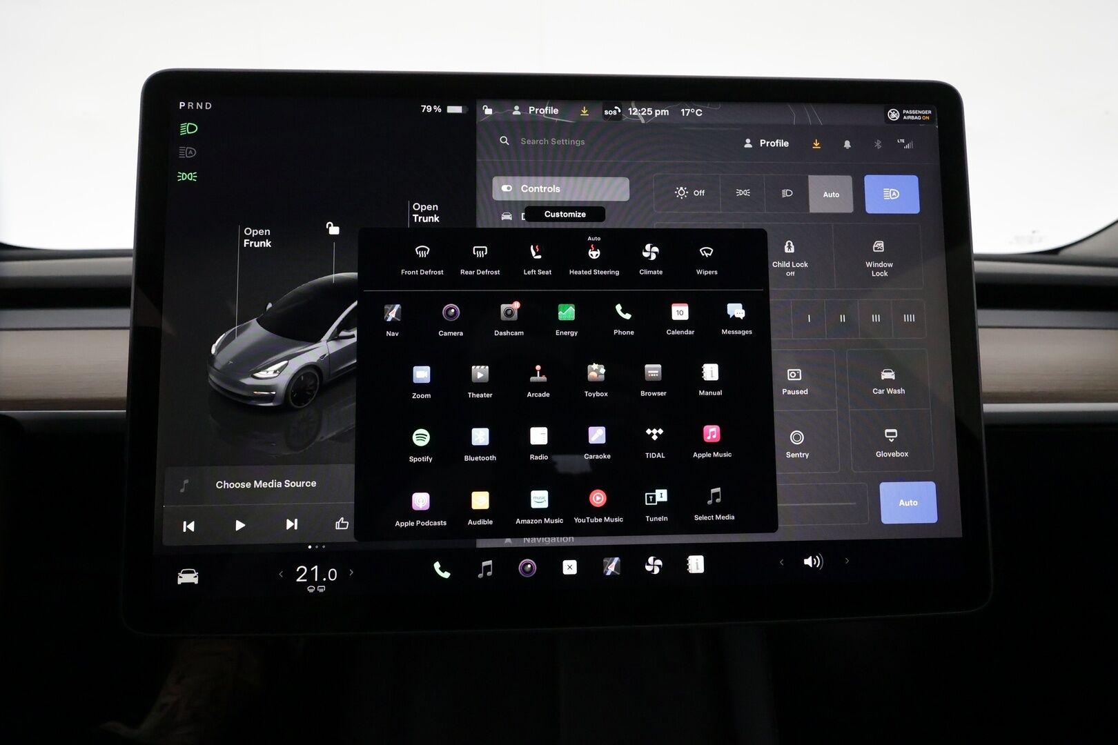 TESLA MODEL 3 2022 Performance ** Autopilot / Lämpöpumppu / AMD Ryzen / Matrix LED / Lasikatto / P.kamera / Premium Audio** - 3,99 % KORKOTARJOUS TÄHÄN AUTOON - 