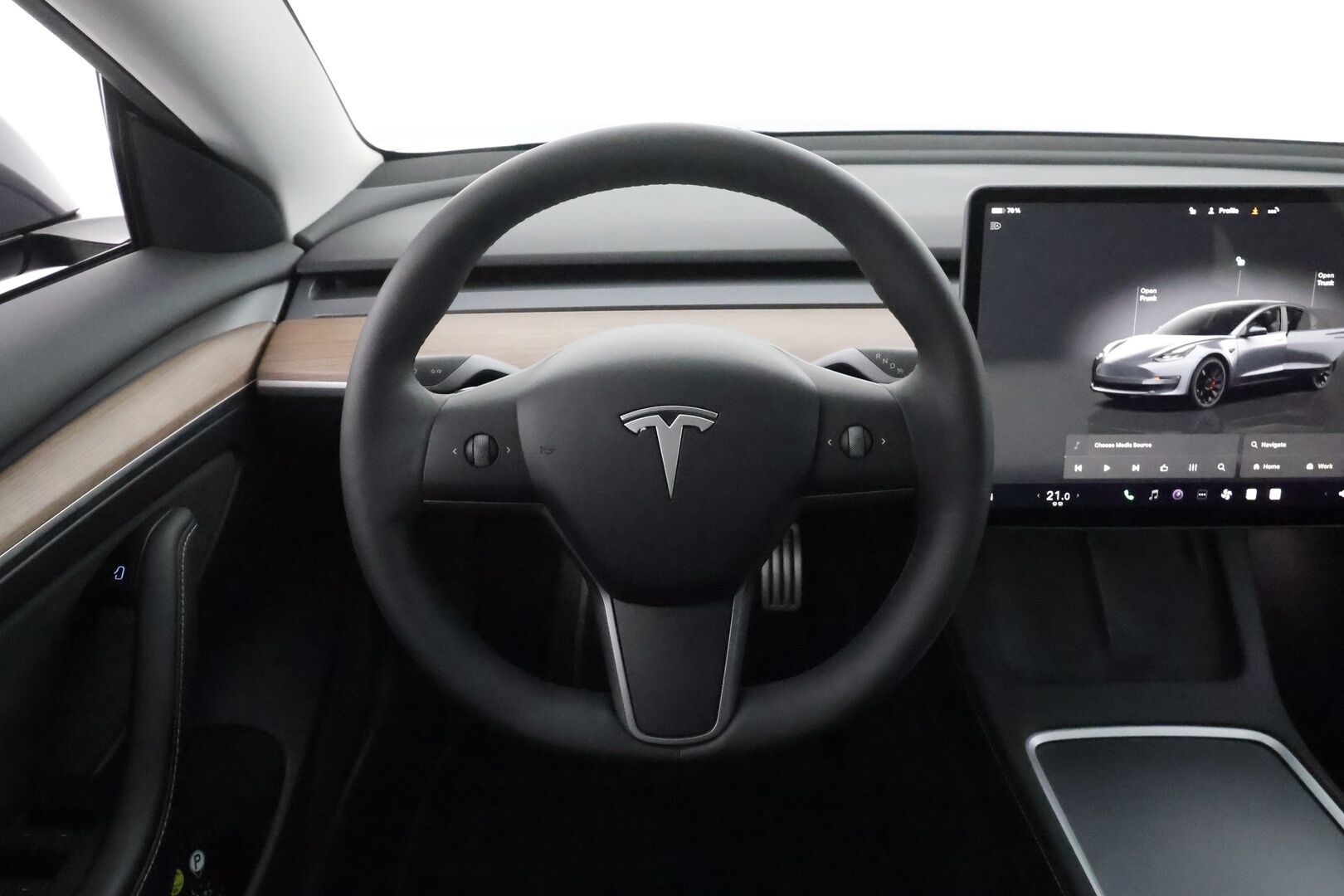 TESLA MODEL 3 2022 Performance ** Autopilot / Lämpöpumppu / AMD Ryzen / Matrix LED / Lasikatto / P.kamera / Premium Audio** - 3,99 % KORKOTARJOUS TÄHÄN AUTOON - 