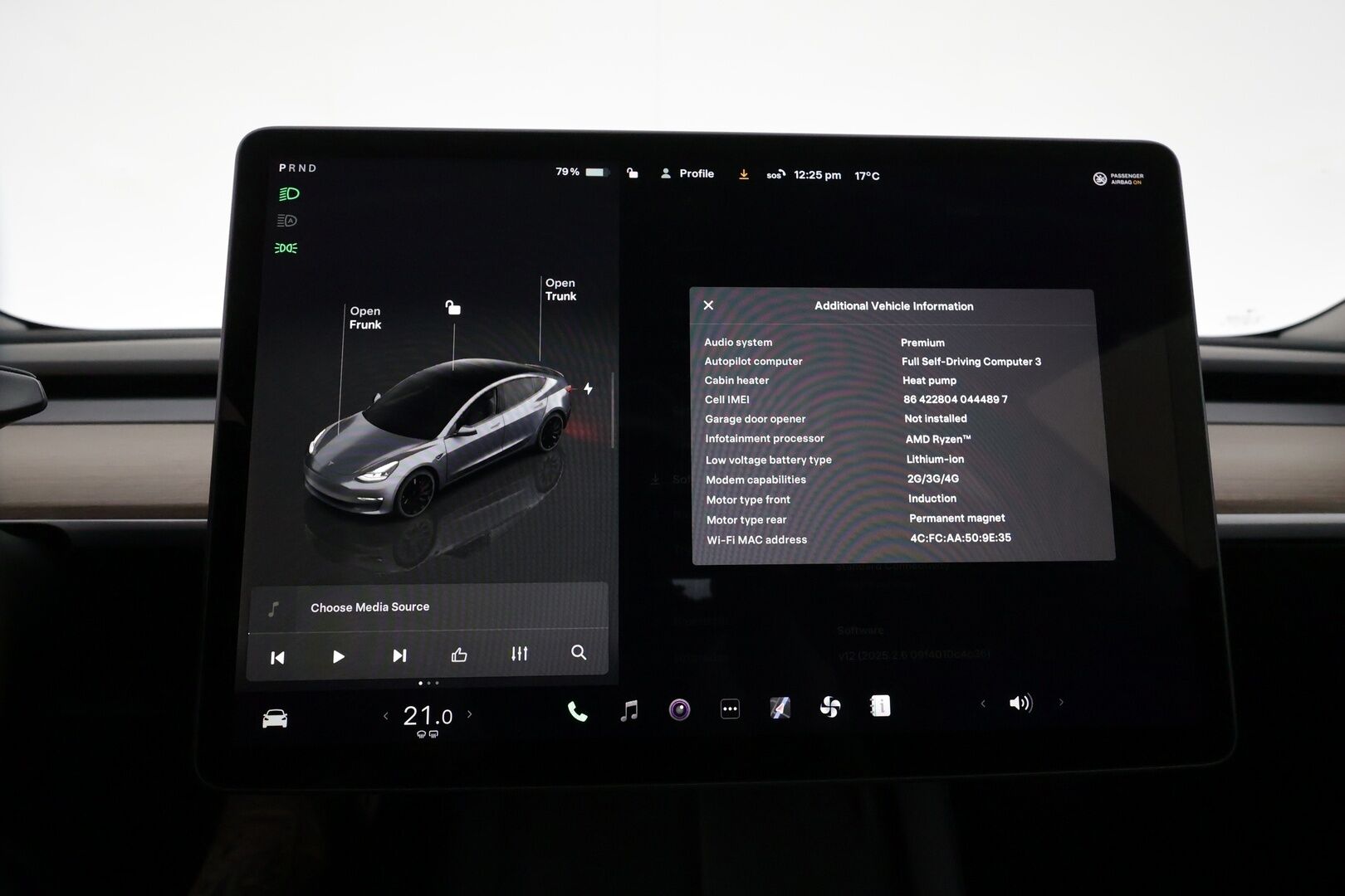 TESLA MODEL 3 2022 Performance ** Autopilot / Lämpöpumppu / AMD Ryzen / Matrix LED / Lasikatto / P.kamera / Premium Audio** - 3,99 % KORKOTARJOUS TÄHÄN AUTOON - 