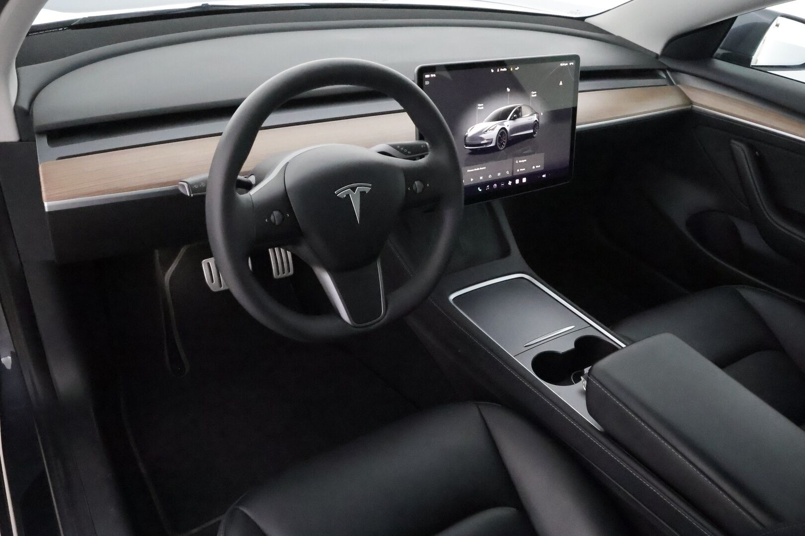 TESLA MODEL 3 2022 Performance ** Autopilot / Lämpöpumppu / AMD Ryzen / Matrix LED / Lasikatto / P.kamera / Premium Audio** - 3,99 % KORKOTARJOUS TÄHÄN AUTOON - 