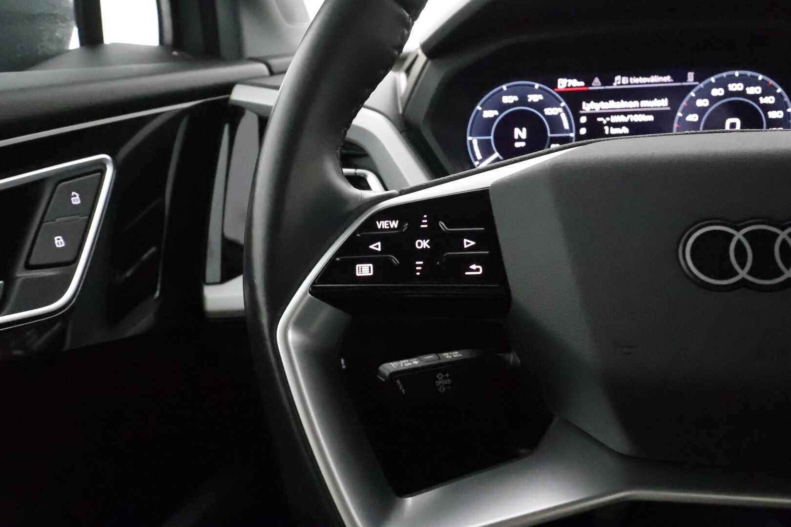 AUDI Q4 E-TRON 2022 50 e-tron quattro Proline Advanced **Lämpöpumppu / Sporttipenkit / Vakkari / LED / P.tutkat / Sähköluukku** - 3,99 % KORKOTARJOUS TÄHÄN AUTOON - Akku kuntotarkistettu! / Kahdet renkaat