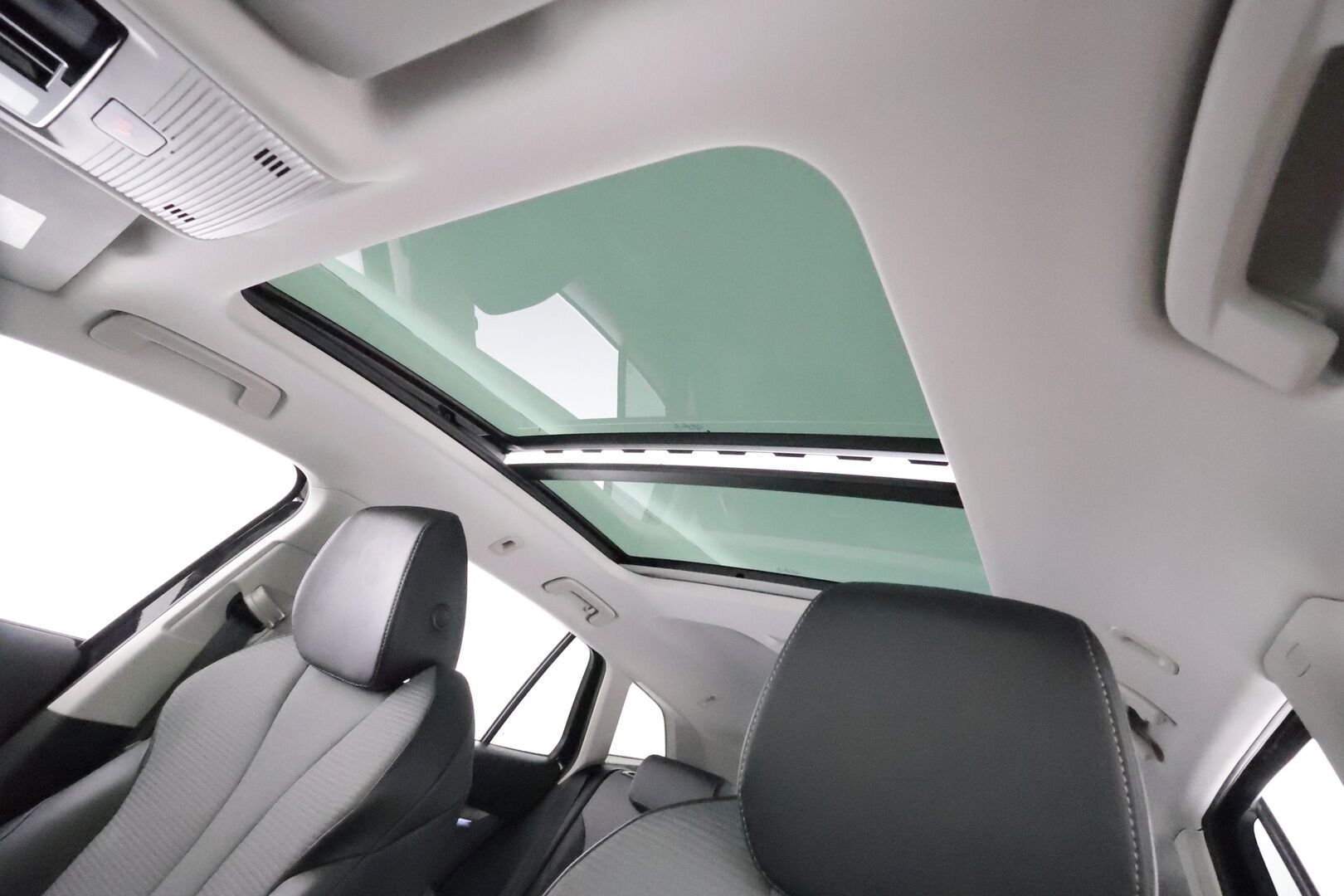 SKODA ENYAQ 2021 80 iV **Lämpöpumppu / Panorama / Adapt. vakkari / 360 Kamera / Apple&Android / Keyless** - Akku kuntotarkastettu