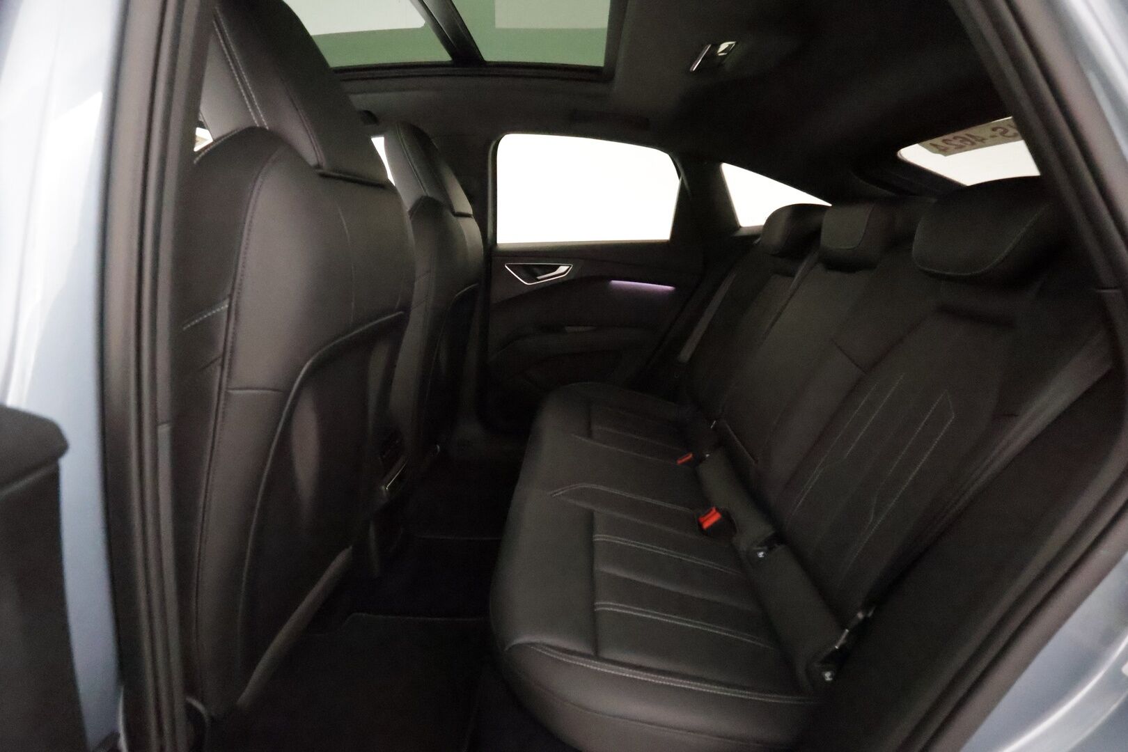 AUDI Q4 E-TRON 2022 40 e-tron Sportback S-Line **HUD / Panorama / Lämpöpumppu / Adapt. vakkari / Sporttinahat / P.kamera / Koukku** - 3,99 % KORKOTARJOUS TÄHÄN AUTOON - Akku kuntotarkastettu