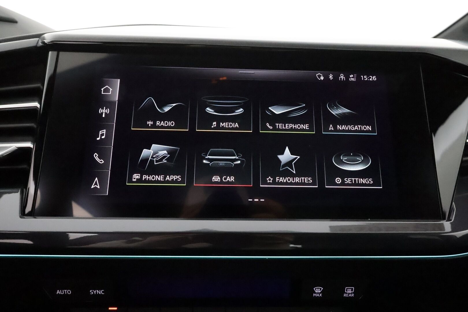 AUDI Q4 E-TRON 2022 40 e-tron Sportback S-Line **HUD / Panorama / Lämpöpumppu / Adapt. vakkari / Sporttinahat / P.kamera / Koukku** - 3,99 % KORKOTARJOUS TÄHÄN AUTOON - Akku kuntotarkastettu