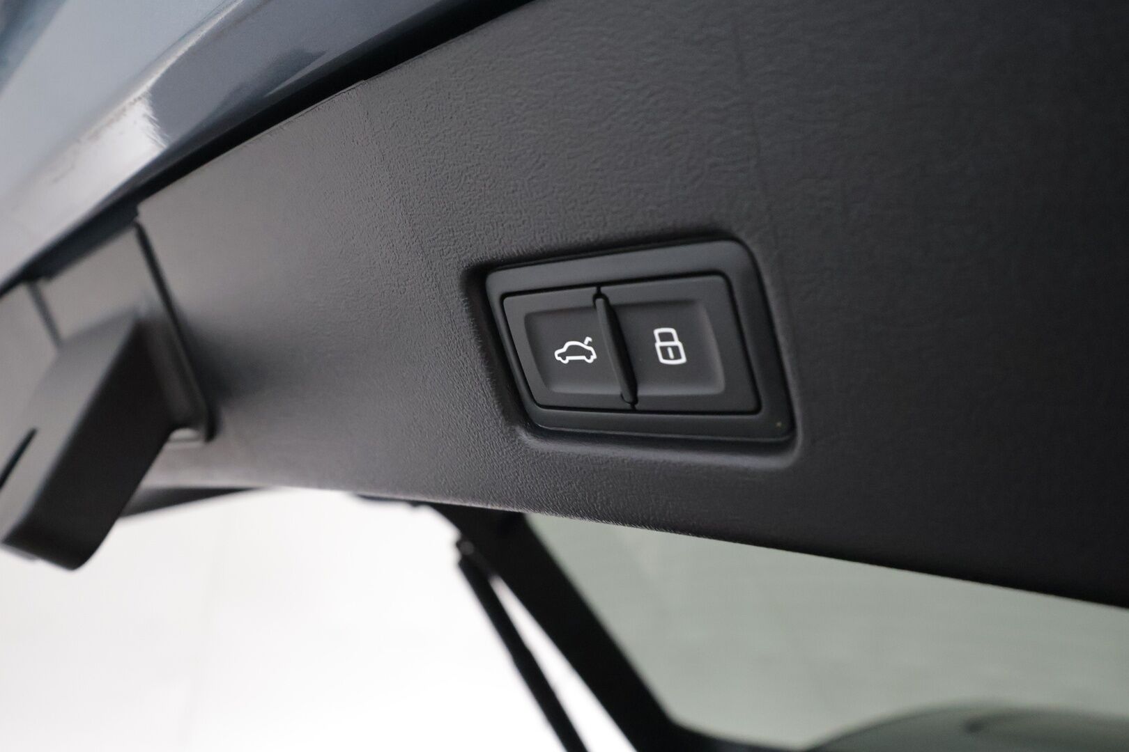 AUDI Q4 E-TRON 2022 40 e-tron Sportback S-Line **HUD / Panorama / Lämpöpumppu / Adapt. vakkari / Sporttinahat / P.kamera / Koukku** - 3,99 % KORKOTARJOUS TÄHÄN AUTOON - Akku kuntotarkastettu