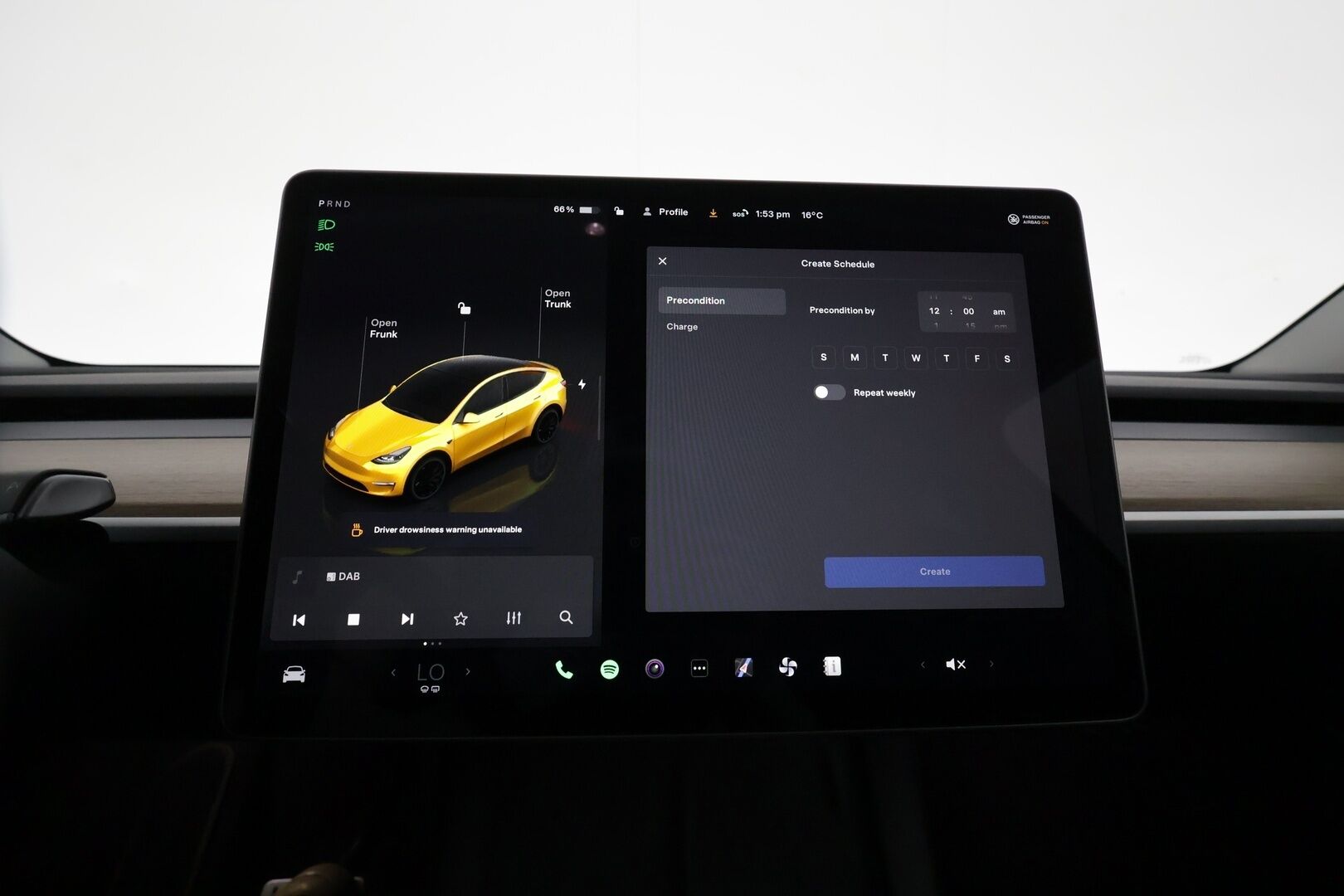 TESLA MODEL Y 2024 Performance **Autopilot / Lämpöpumppu / AMD Ryzen / Matrix LED / P.kamera / Kahdet renkaat** - 3,99 % KORKOTARJOUS TÄHÄN AUTOON - 