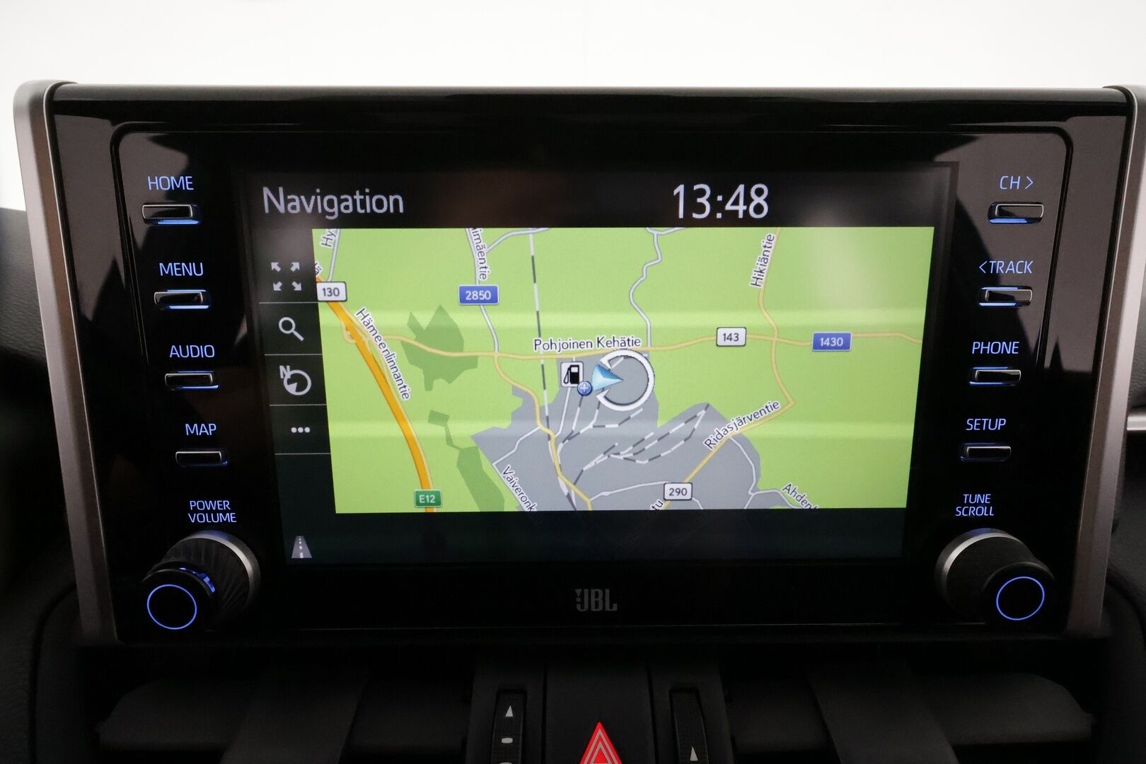TOYOTA RAV4 2019 2.5 Hybrid AWD Style **Panorama / JBL / KeylessGo / P.kamera / Puolinahat / Koukku** - 3,99 % KORKOTARJOUS TÄHÄN AUTOON - 